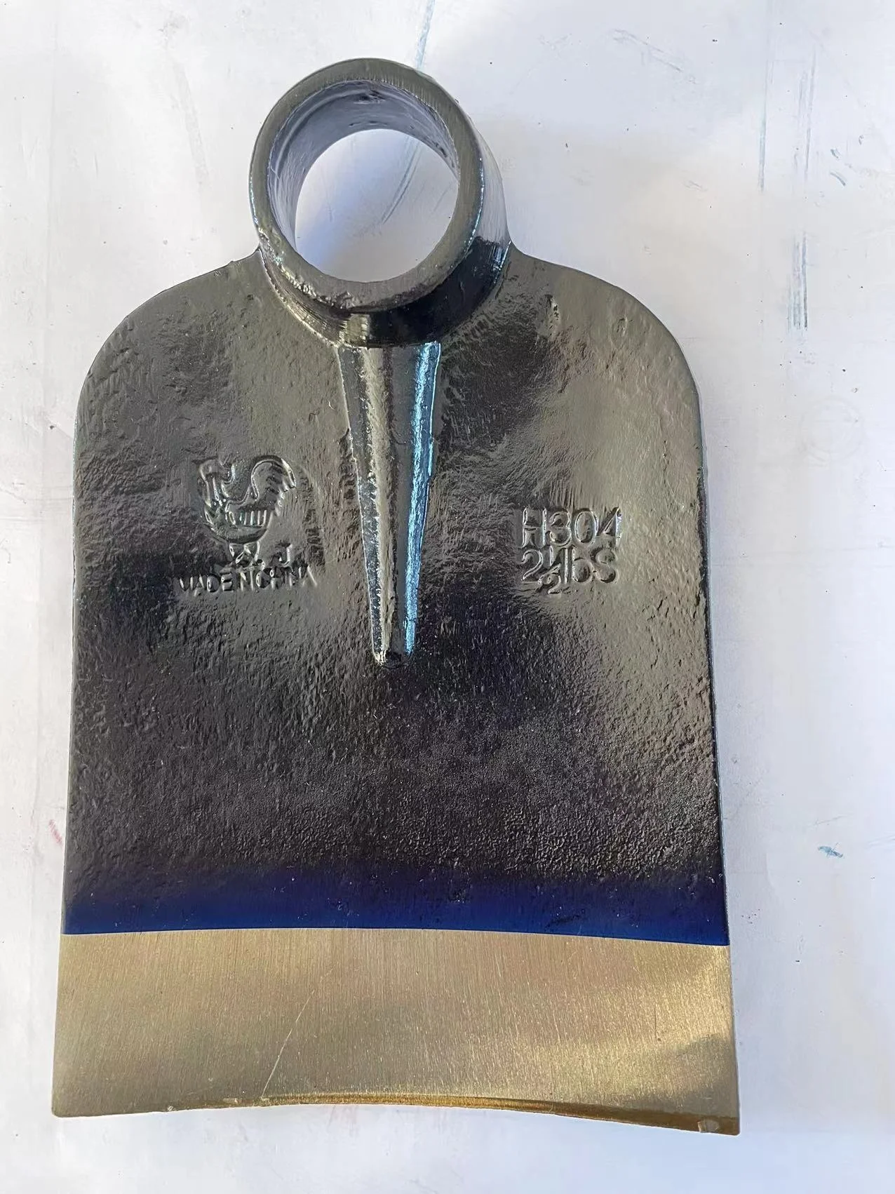 Factory Farming Hoe Head Forged Railway Steel Hoe steel digging hoe with wood handle