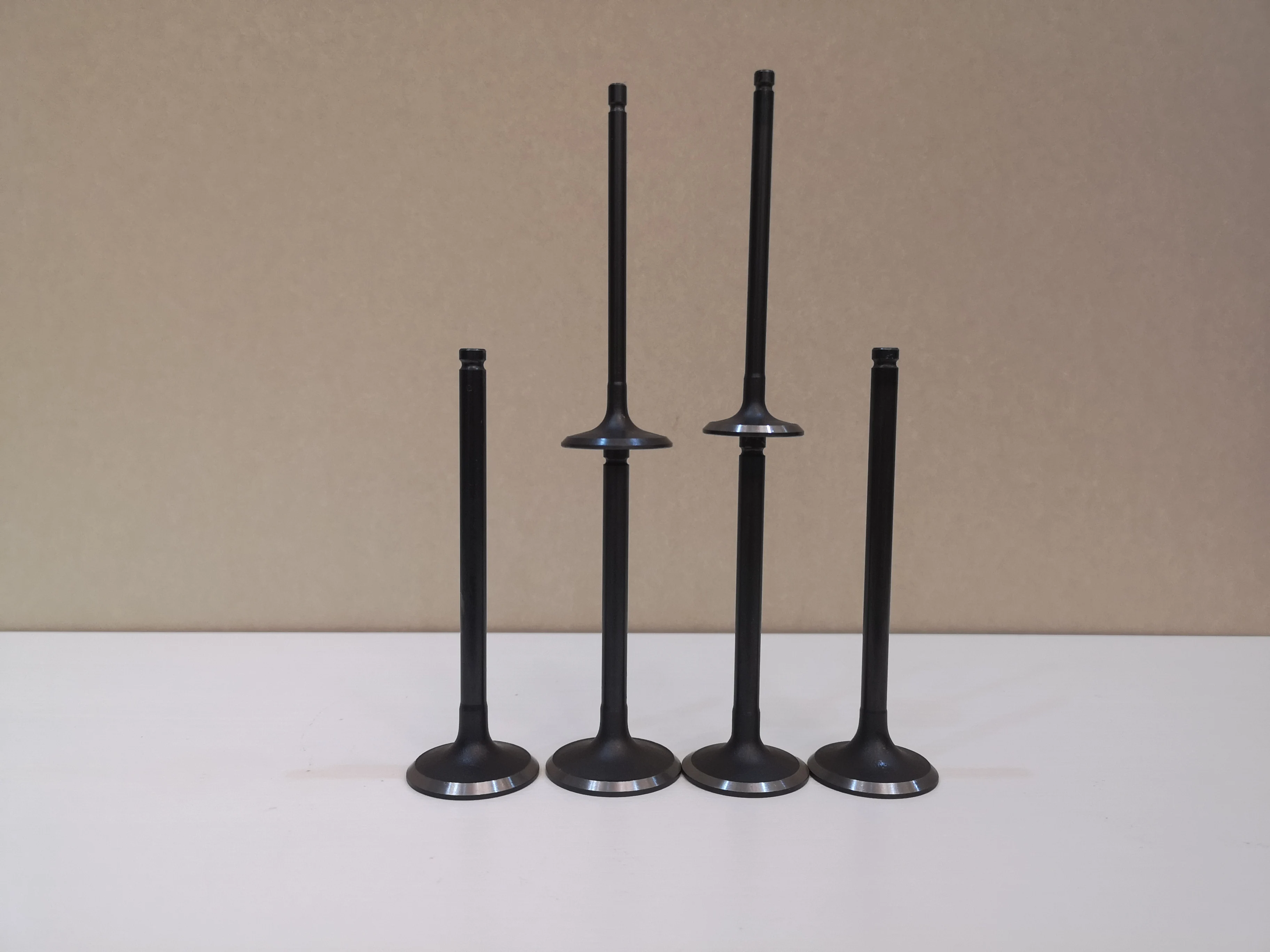 Gasoline Generator Fittings Valve For Benz M102.924  1020531701 Intake Engine Valve And 1020500327 Exhaust Engine Valves