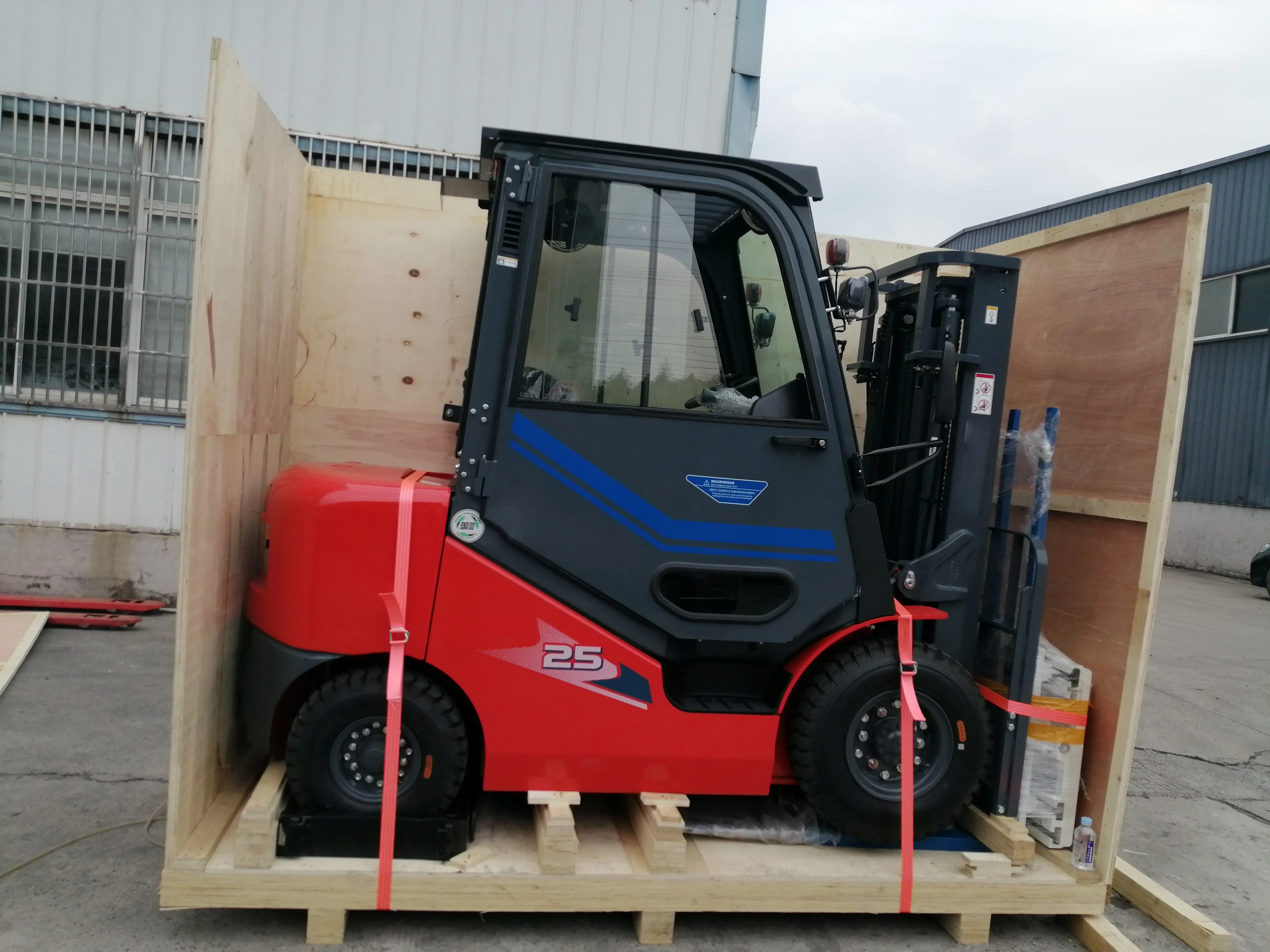 HELI Mini High Quality H3 Series Diesel Forklift CPCD25 with Cheap Price