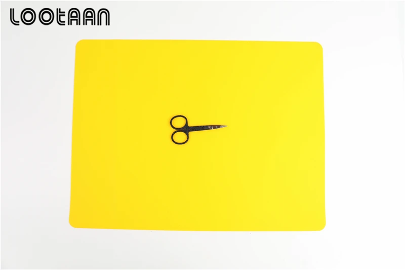 Wholesales LOGO Manicure Tool Polish Stamping Mat Washable Hand Rest Nail Art Pad Nails Silicone Mat