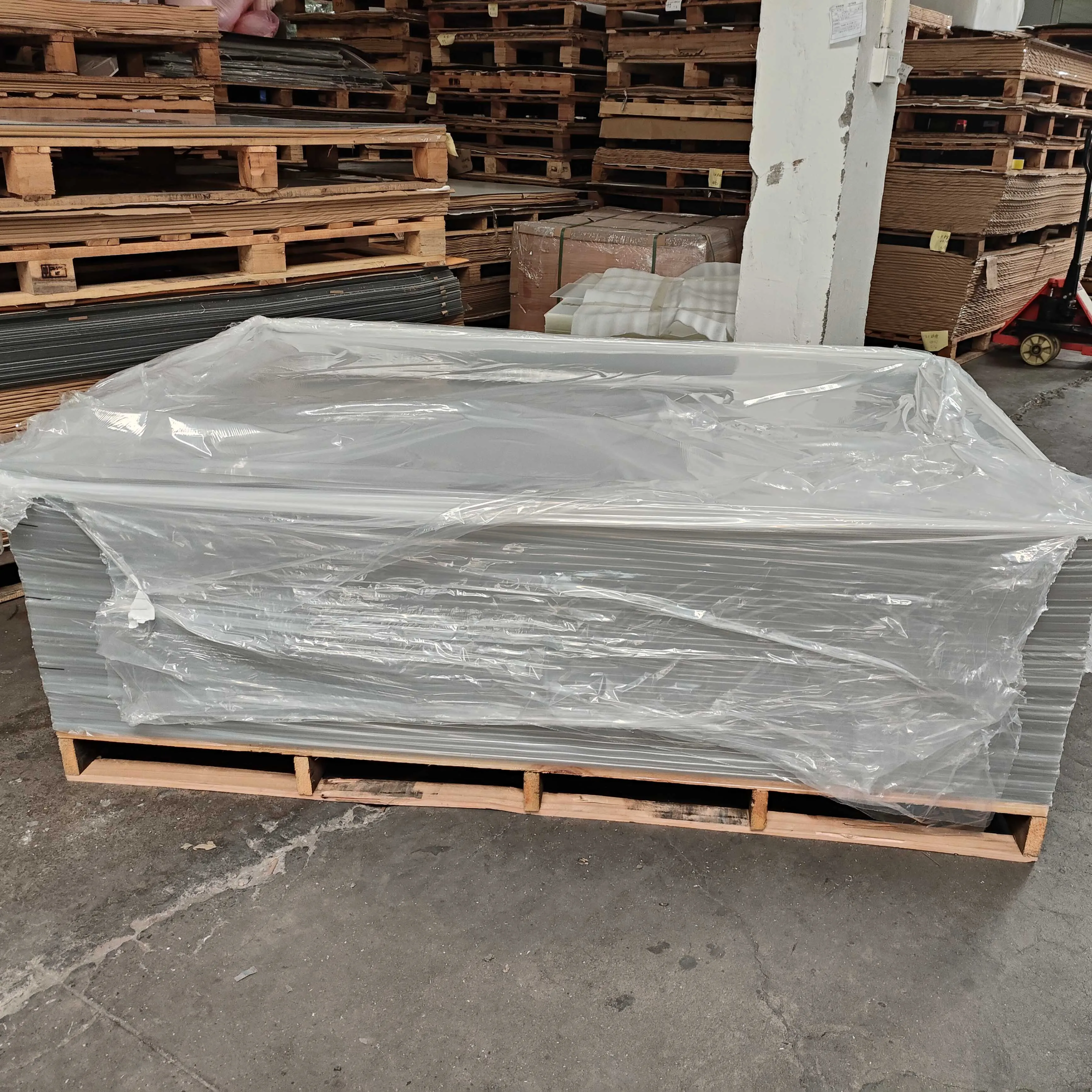 3mm 4x8 Pvc Glossy Sheet Roll/clear Color Pvc Sheet/colored Pvc Plastic for Garment Template Sewing