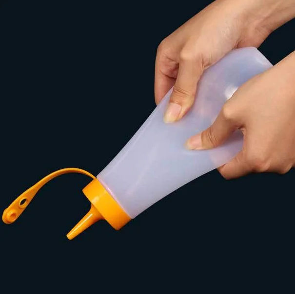 Free Sample Salad Tomato Kitchen Flavouring Sharp Nose Squeeze Bottle Plastic empty Bottle 250ml 360ml 480ml 720ml