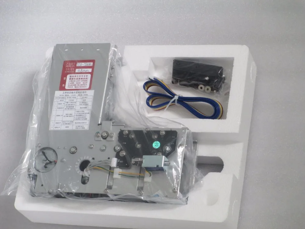 Дозатор карт для парковки Tenet с rfid кардридером киоск