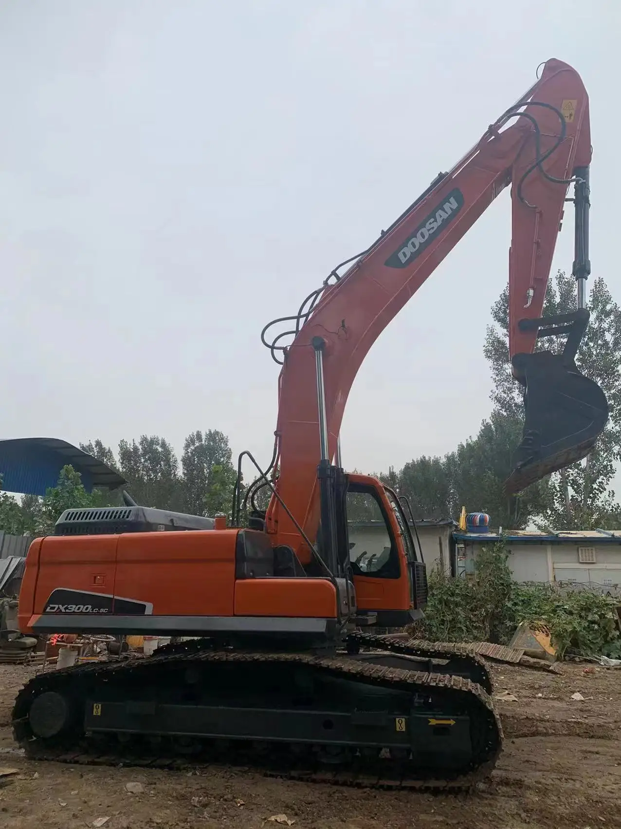 DH 300LC-7 Doosan 30 Ton Dh300 Dh 300lc-7 Original for Sale Used Construction Machinery Excavator freeship CIF DIGGER TRACTOR CE