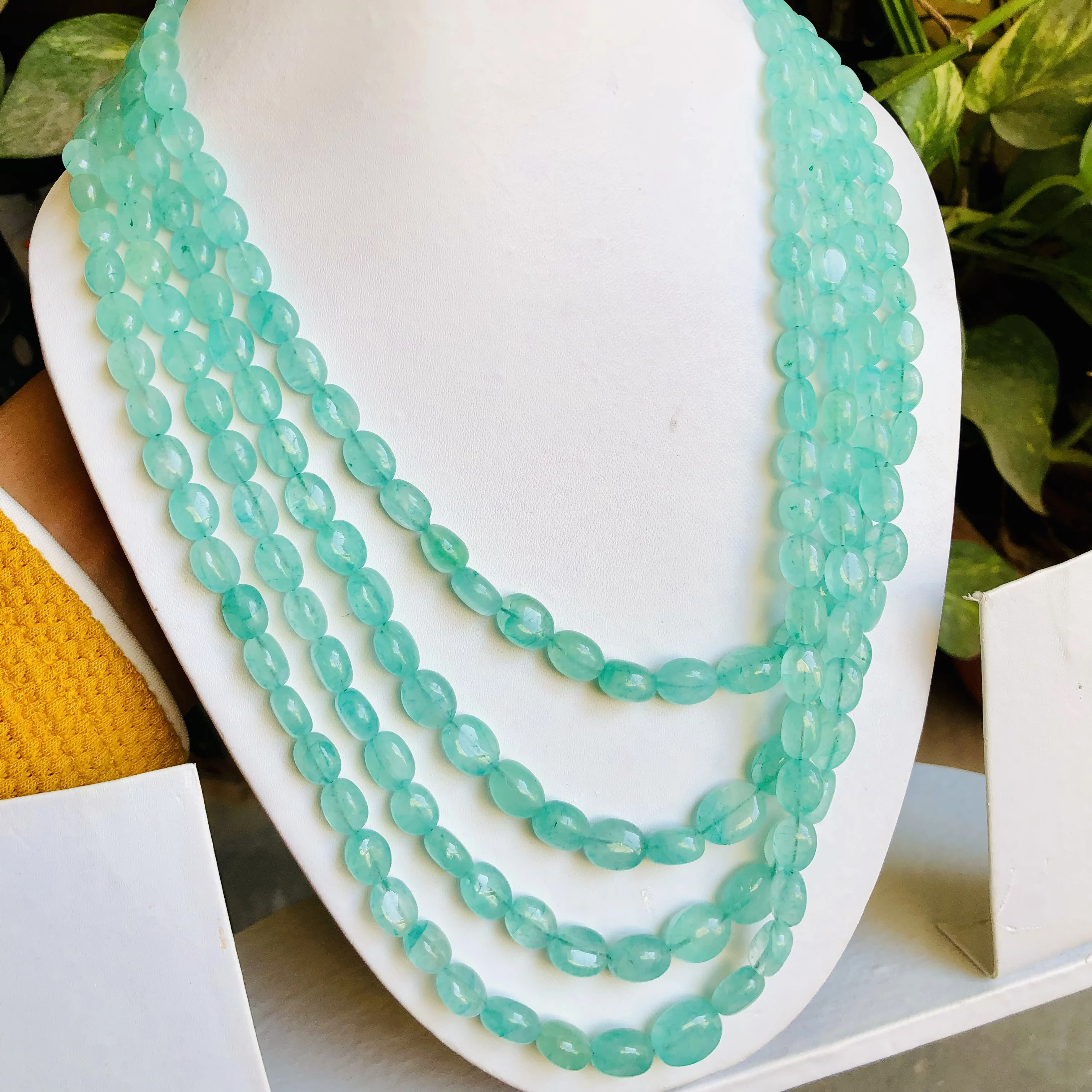 Top Quality Natural Russian Emerald Oval Mani Shape Beads Green Emerald Wedding Necklace Gemstone beads Limited Stock