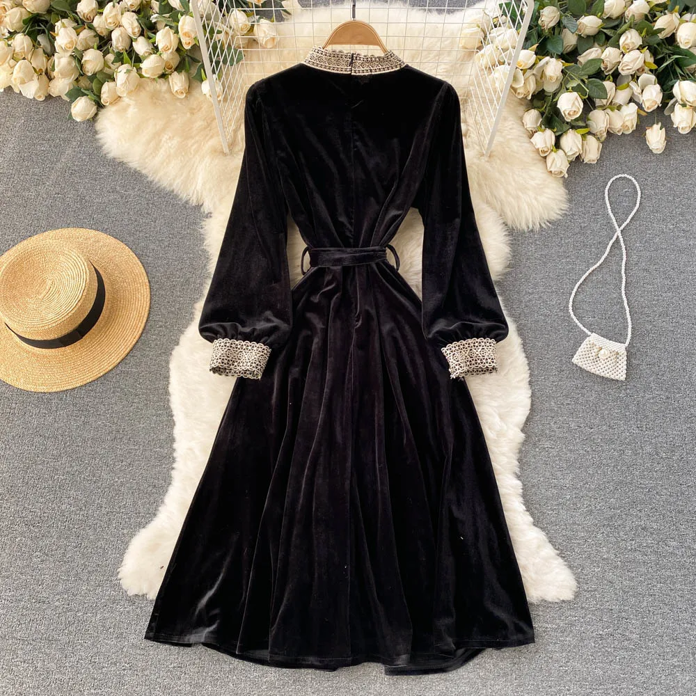 Custom autumn winter long skirt slimming lace embroidery rhinestone stitching black velvet dress silver golden black dress