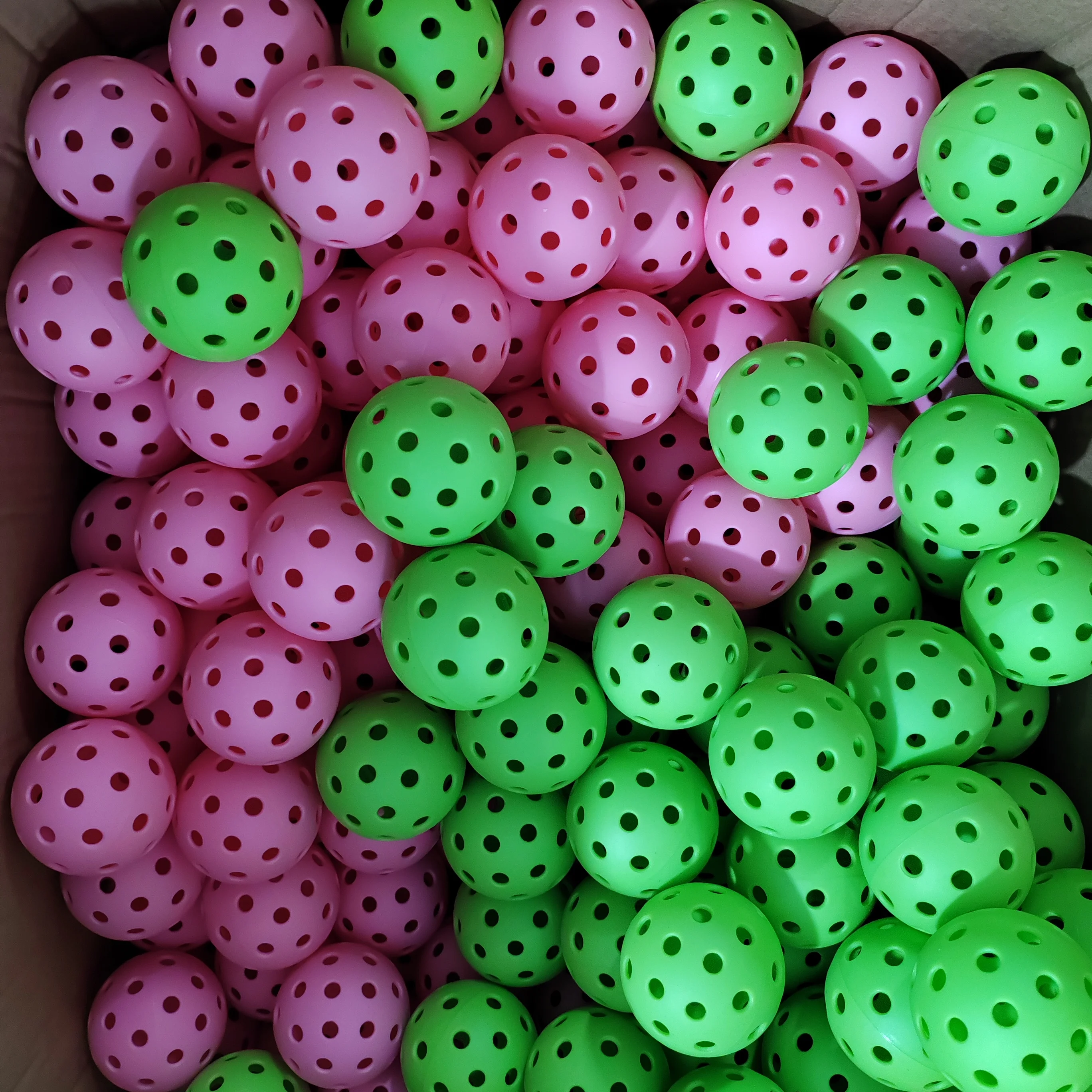 Factory Wholesale Kids Practice Training Sports Hollow Pink Balls 74mm Pickle Ball Bulk Colorful Durable Plastic Baseball Balls