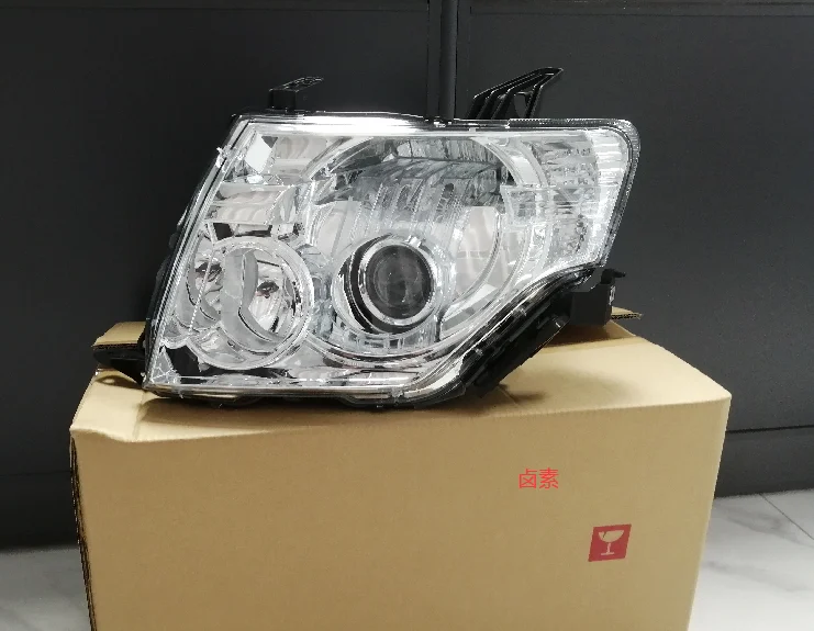 Guangzhou Kowze Auto Parts Headlight Assy for Mitsubishi Pajero Sport 2008-2014 Headlamp Pajero v76 v96 v97 8301A846