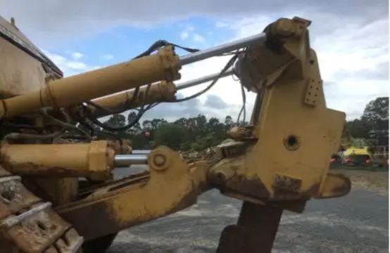 Cheap Used Earthmoving Dozer used D11 Crawler Bulldozer for sale