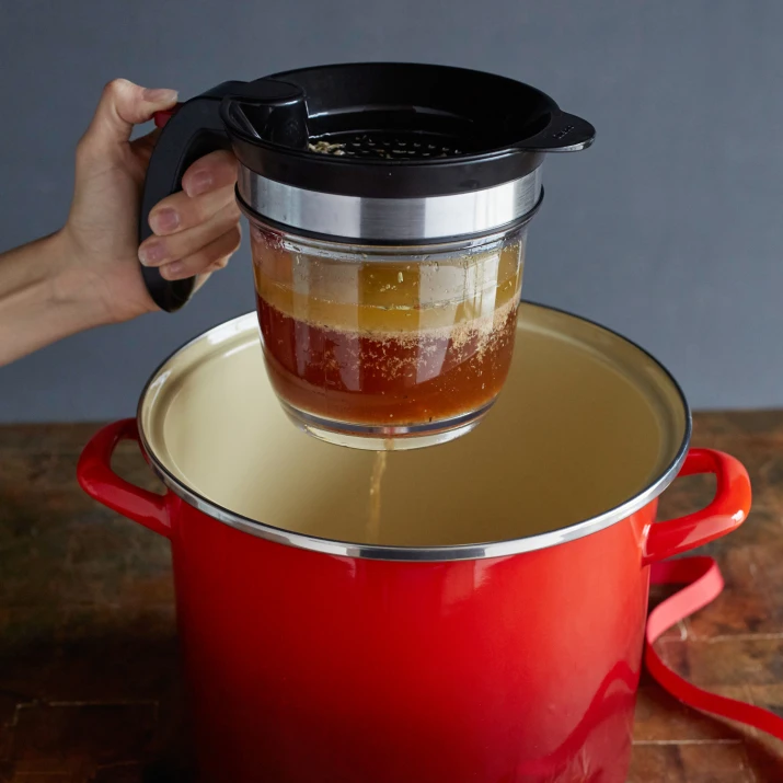 
4 Cups Grease Gravy Strainer and Fat Separator for Kitchen Cooking 