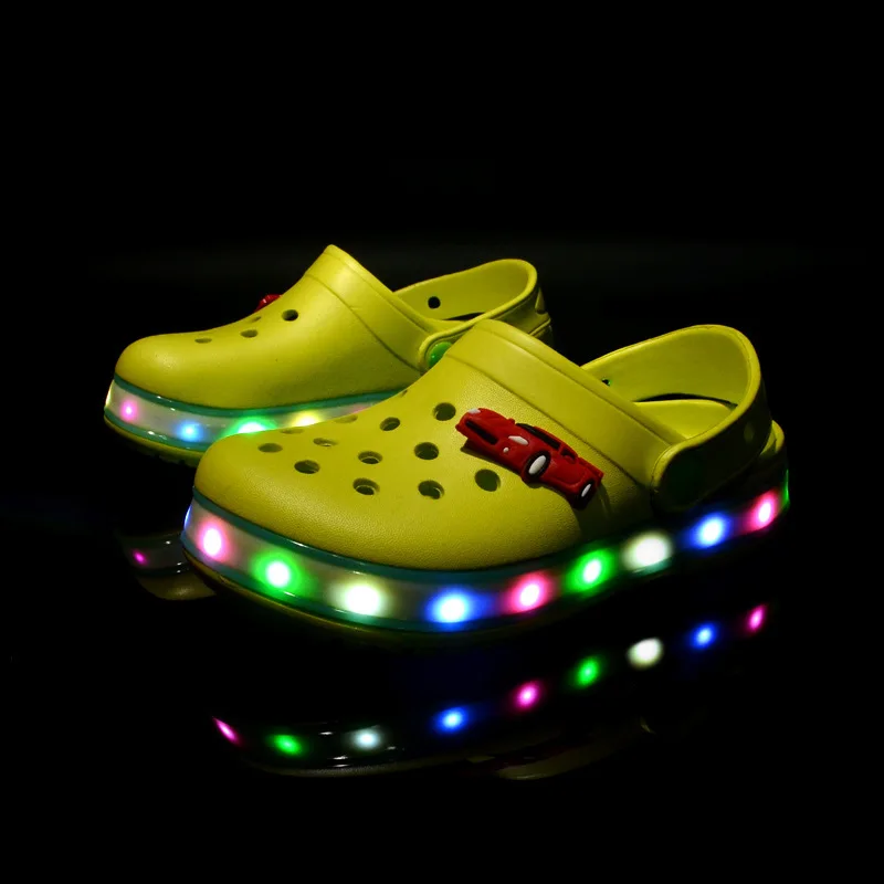New Arrival Summer Boys Luminous Slipper Waterproof Outdoor Beach Kids Led Light Garden Slipper Shoes