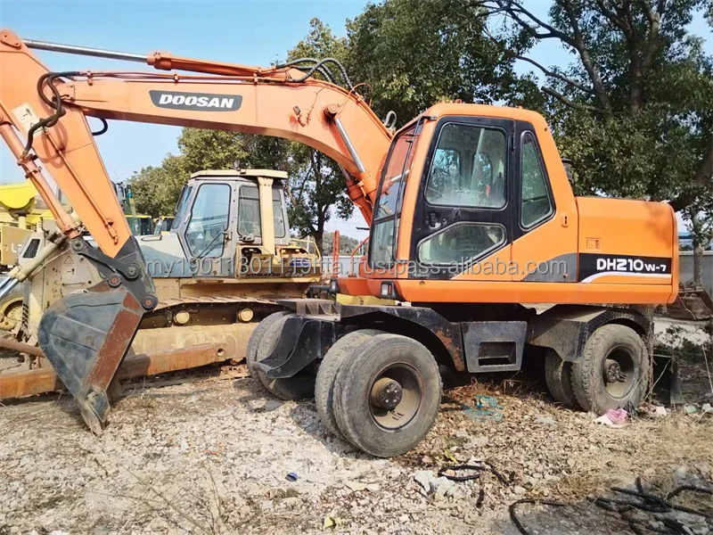 DOOSAN DH210W (1).jpg