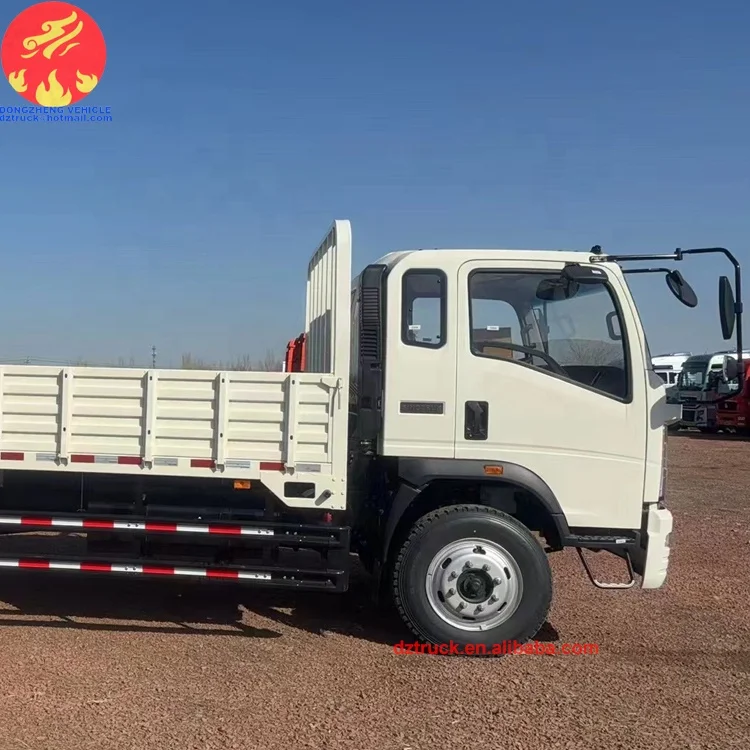 Sinotruck howo 4X2 8tons cargo transport truck for sale