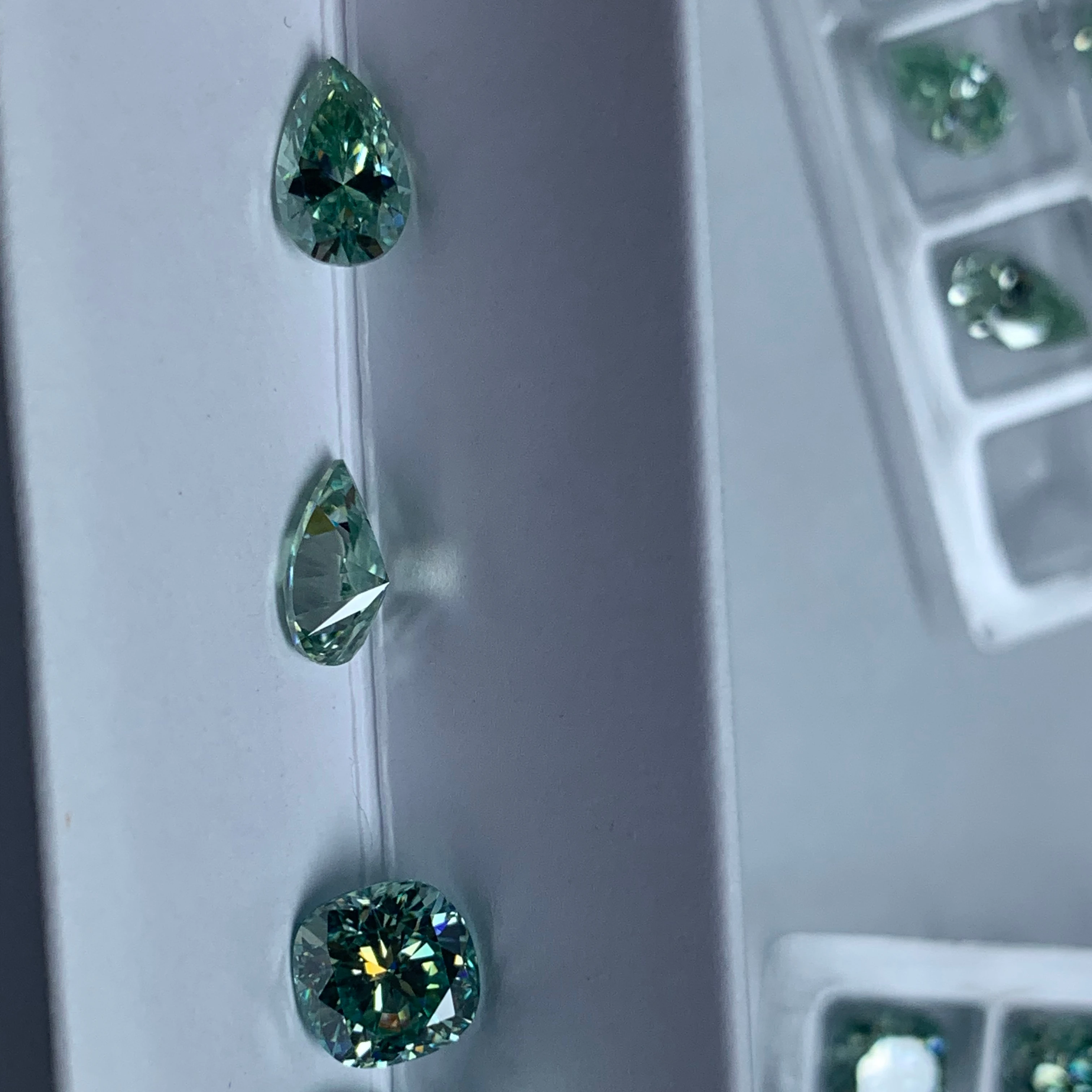 2024 Professional GRA High Quality Fancy blue green Moissanite Diamond Jewelry Loose 5x7mm7x9mm Oval Shape