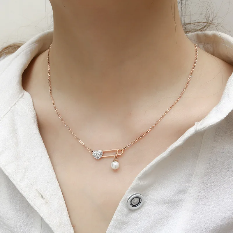 Low MOQ Stainless Steel Rose Gold Plated Heart Lock With Pearl Pendant Necklace