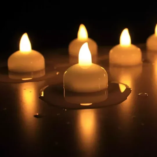 Free sample Waterproof Flameless Floating Led Electronic Candle Lamp Water Floating  Tea Light Candle