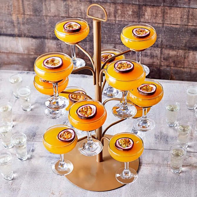 Panic Buying White Cocktail Tree Presents Champagne Tower Black Cocktail Display Tower Holder