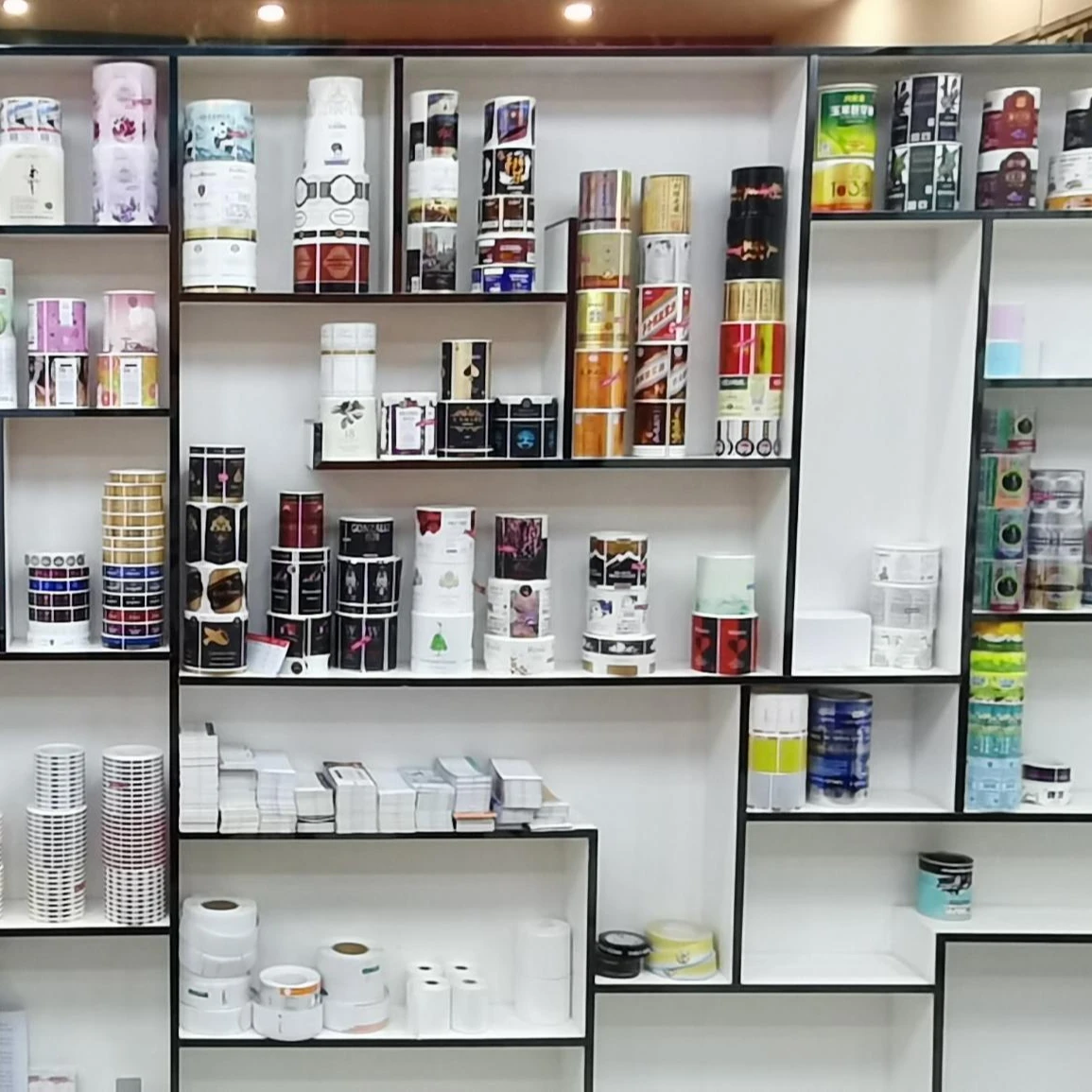 Self Adhesive Label Airline Rfid Baggage RFID UHF Label Sticker thermal paper baggage tag.