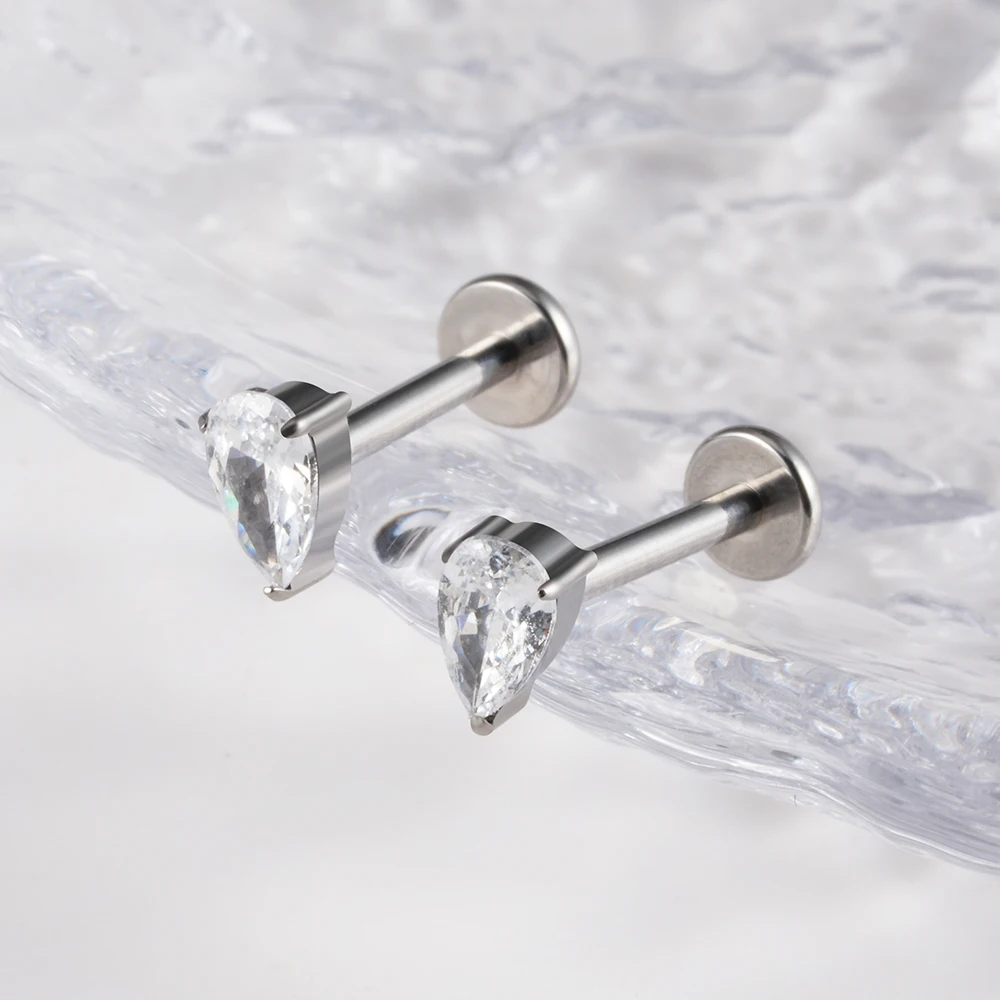 Right Grand ASTM F136 Titanium Teardrop Waterdrop CZ Internally Threaded Labret Tragus Monroe Cartilage Stud Ear Helix Piercing
