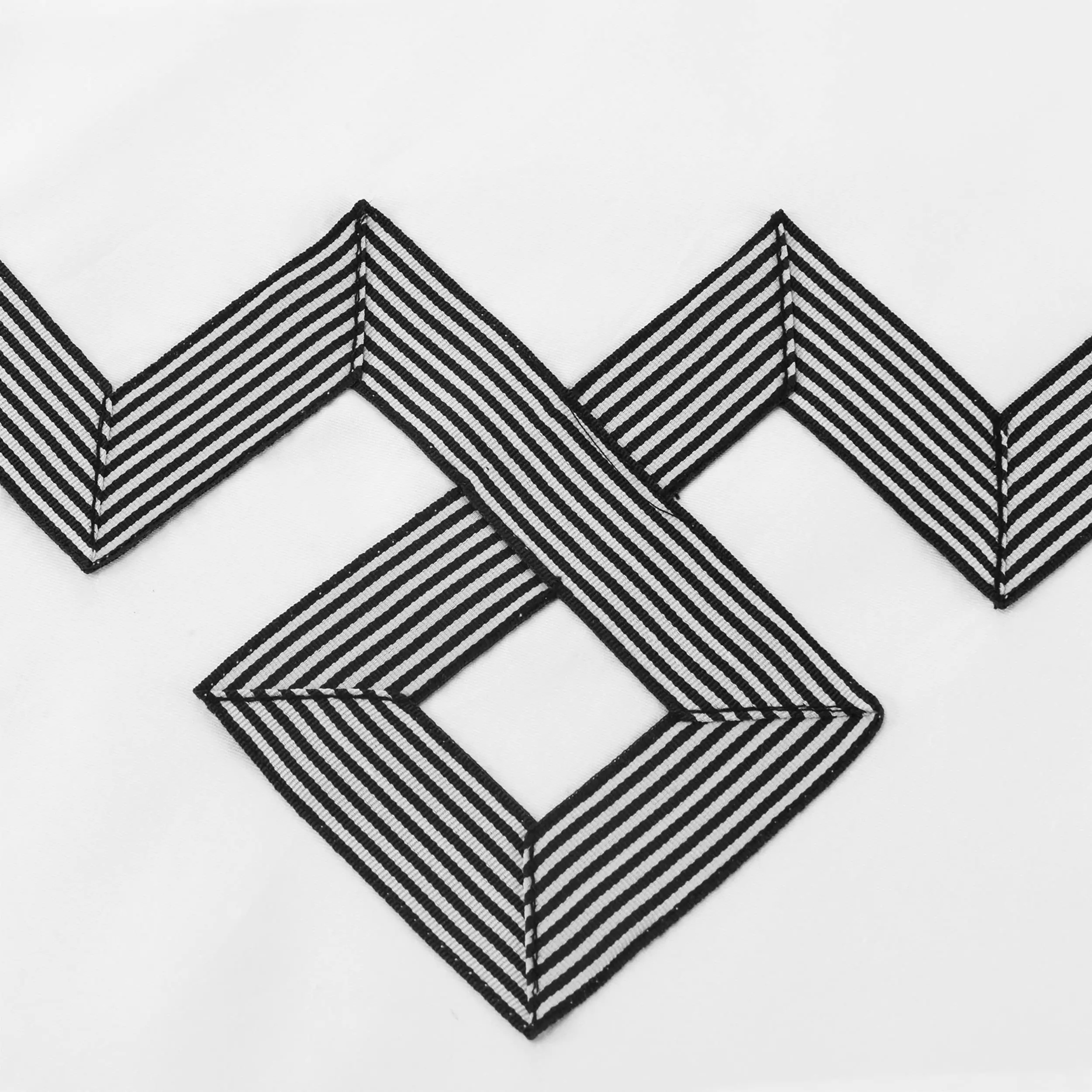 Комплект постельного белья из хлопка и сатина