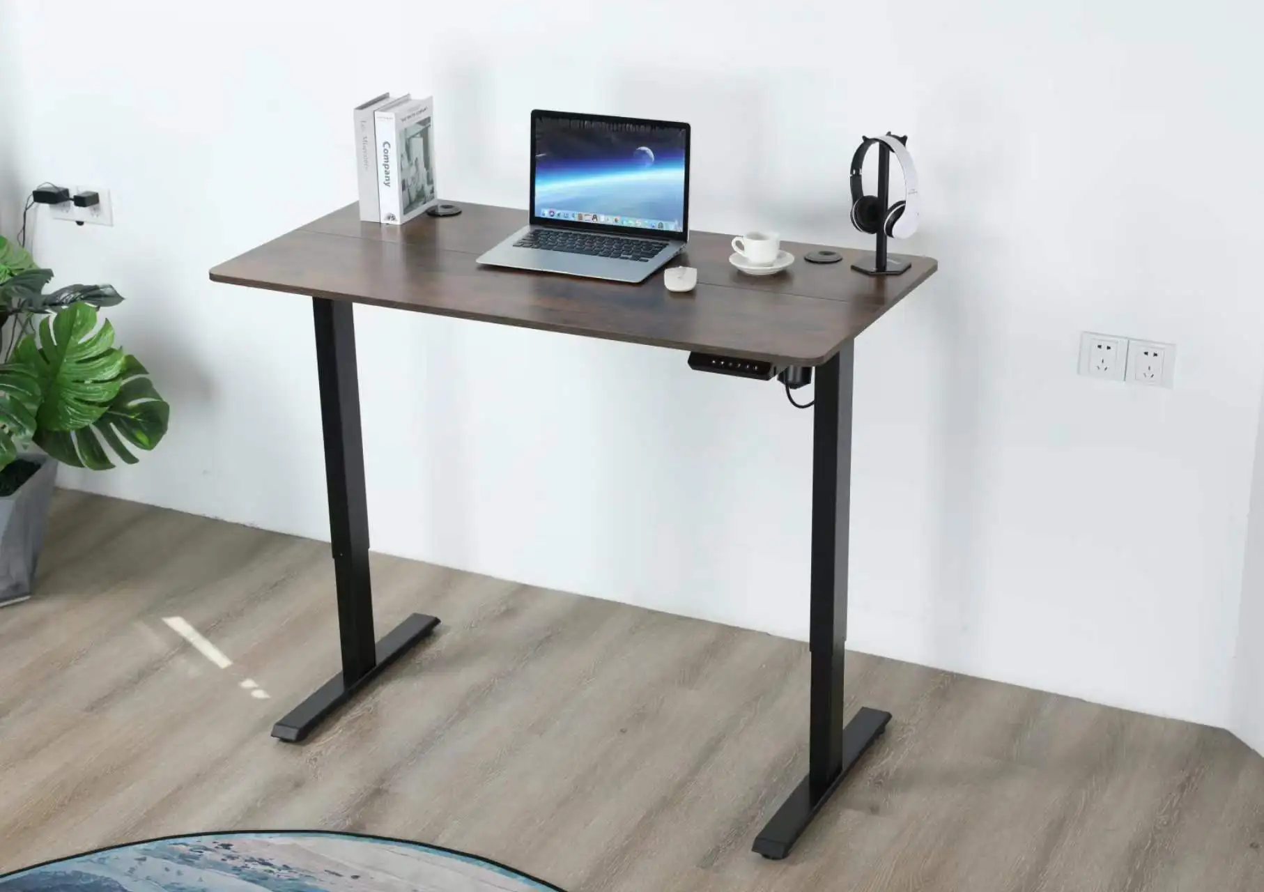 2023 new style adjustable desk electric control height standing desk office PC table for school hospital