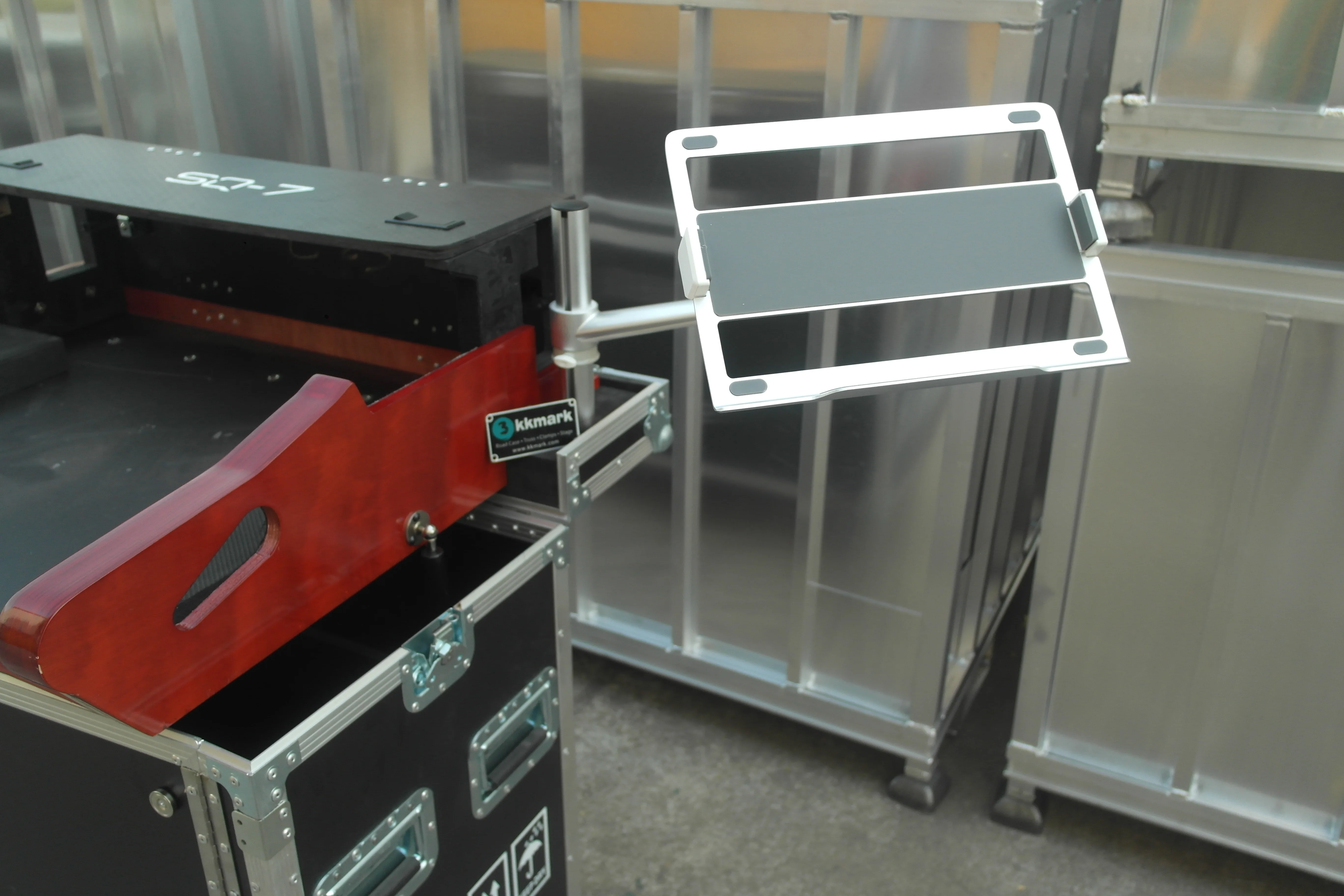 Flight Road Mixing Console Mixer Case for Behringer XENYX Q1204USB Q502USB Q802USB RX1602 WING X AIR X18 X32 X32 COMPACT