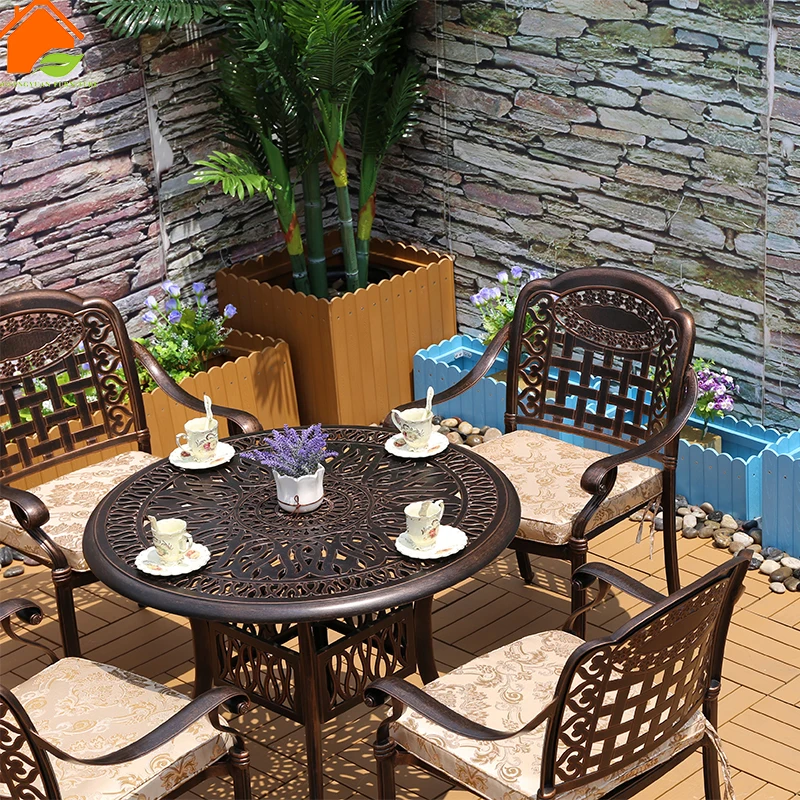 Hot Selling Out Door Furniture Garden Furniture Modern In Low Price  Wrought Iron Table And Chairs Set