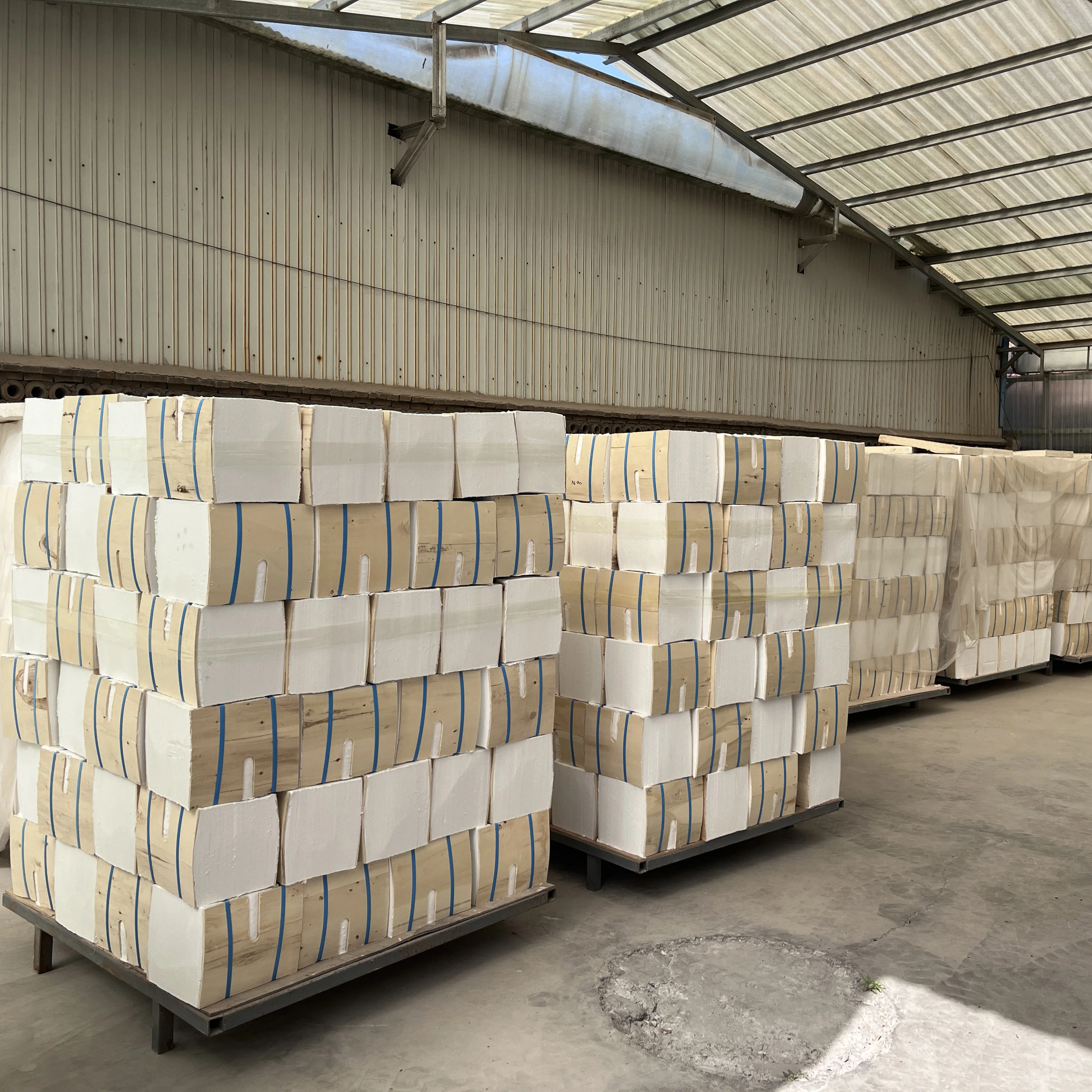 Wholesale price thermal insulation fireproof ceramic fiber refractory material White Ceramic Fiber Module