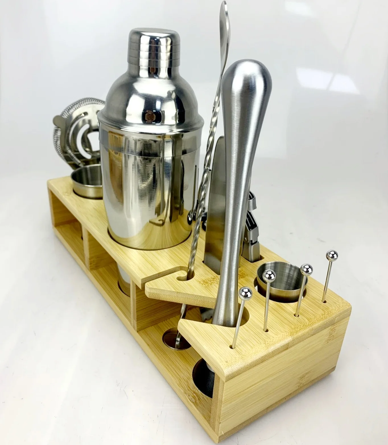 
18 pieces Stainless steel Cocktail shaker set Cocktail making mixer set Cocktail kit bar mixology set Barware Bartender tool kit 