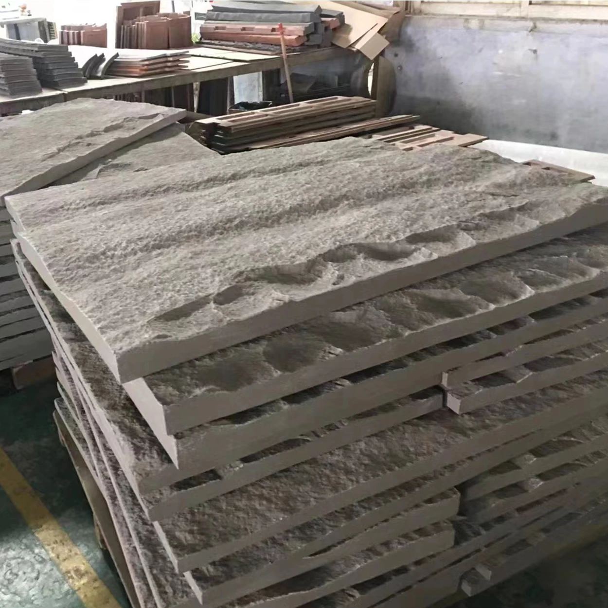 Hot Polyurethane Artificial Stone Machine PU Foam Panel Exterior Decorative Siding Faux Rock Wall