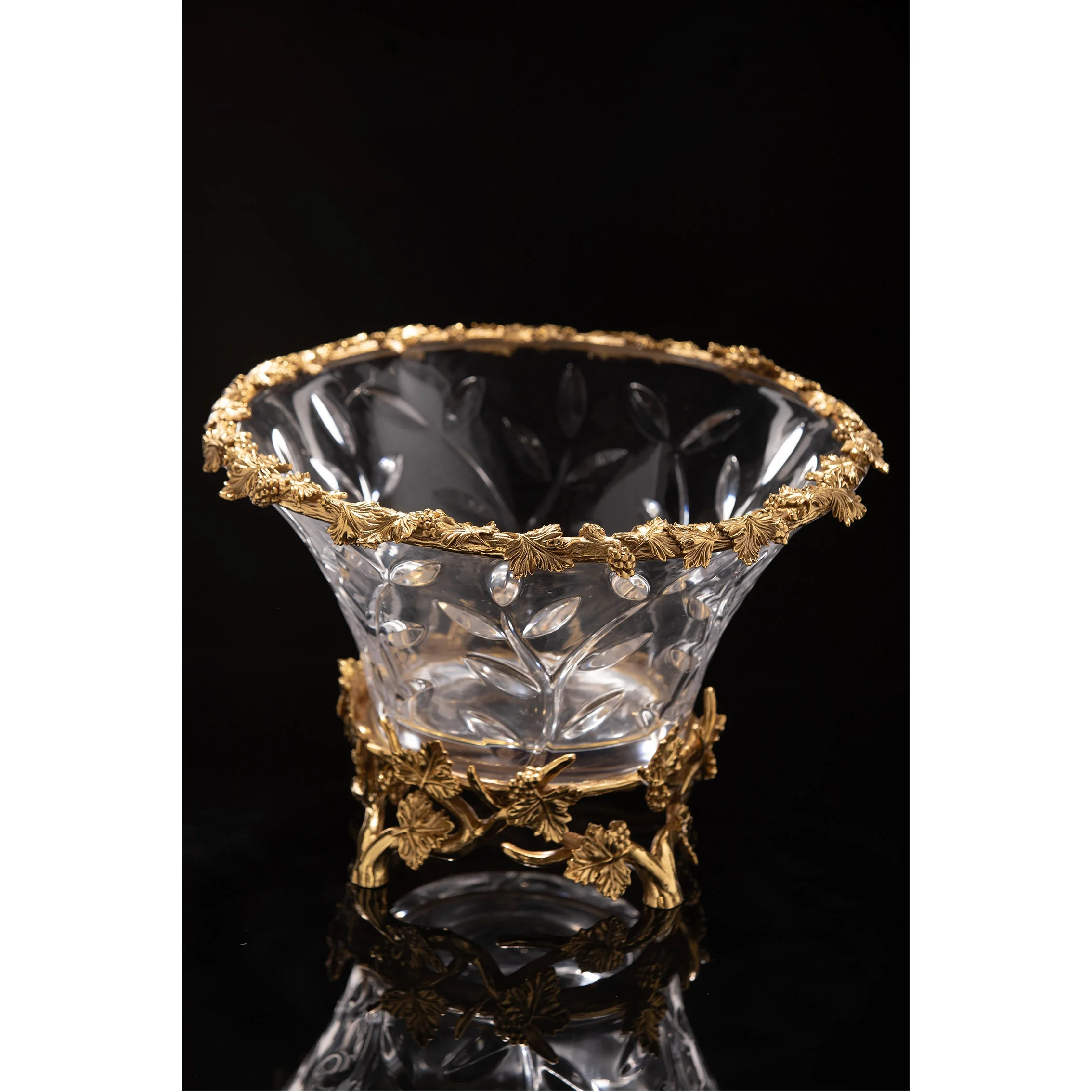European Style Art Deco Crystal and Bronze Unique Serving Bowl for Ramadan Tableware Essential