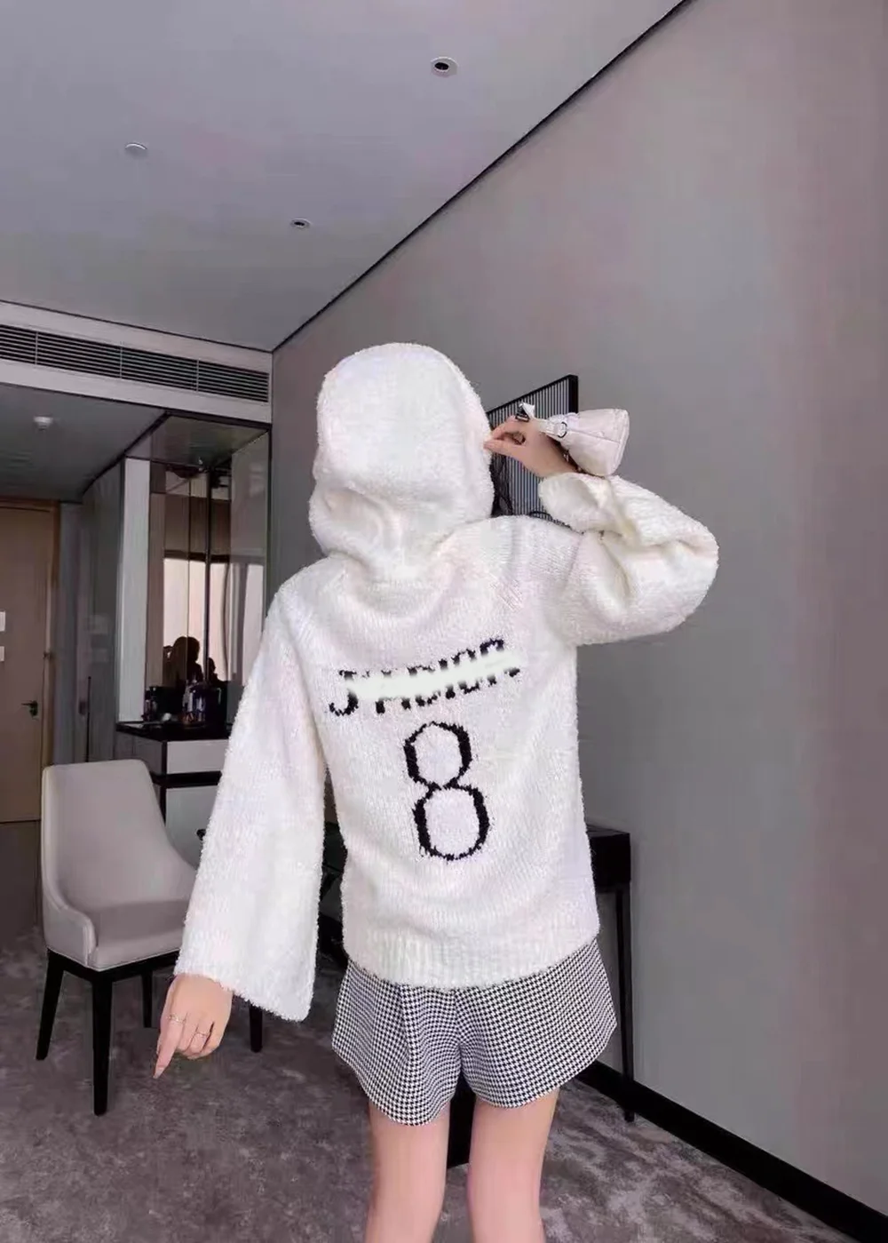 Autumn And Winter New Zipper Hooded Ladies Casual Loose Version Of Knitted Sweater