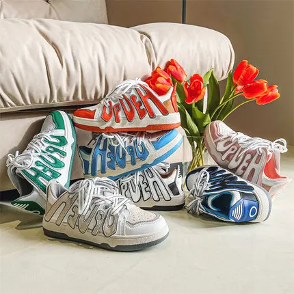 Wholesale high quality new designer brand luxury air men running canvas trendy  walking style sports casual shoes stock sneakers