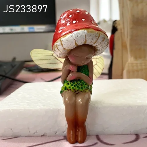 home decoration ornament Life Size Doll Resin Child Mushroom Statue Cute Mushroom Sculpture