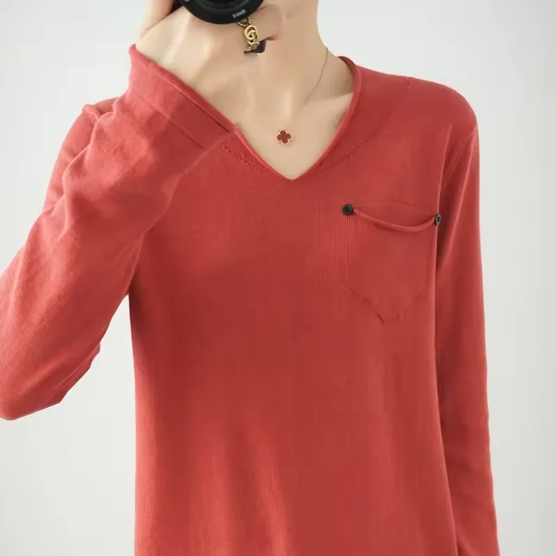 Custom Design Women Fashionable Solid Color Breathable Pullover Loose V Neck Knitted Sweater