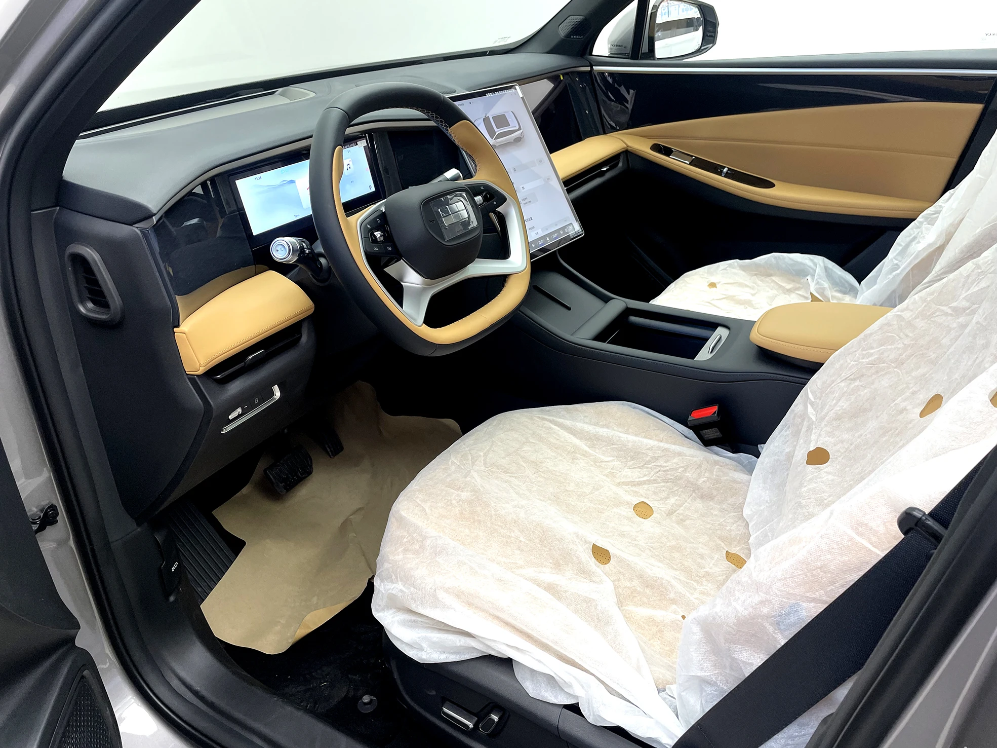 Новый 2023 Geely Galaxy L7 Phev гибридный автомобиль Lhd электрический внедорожник на газе электромобиль