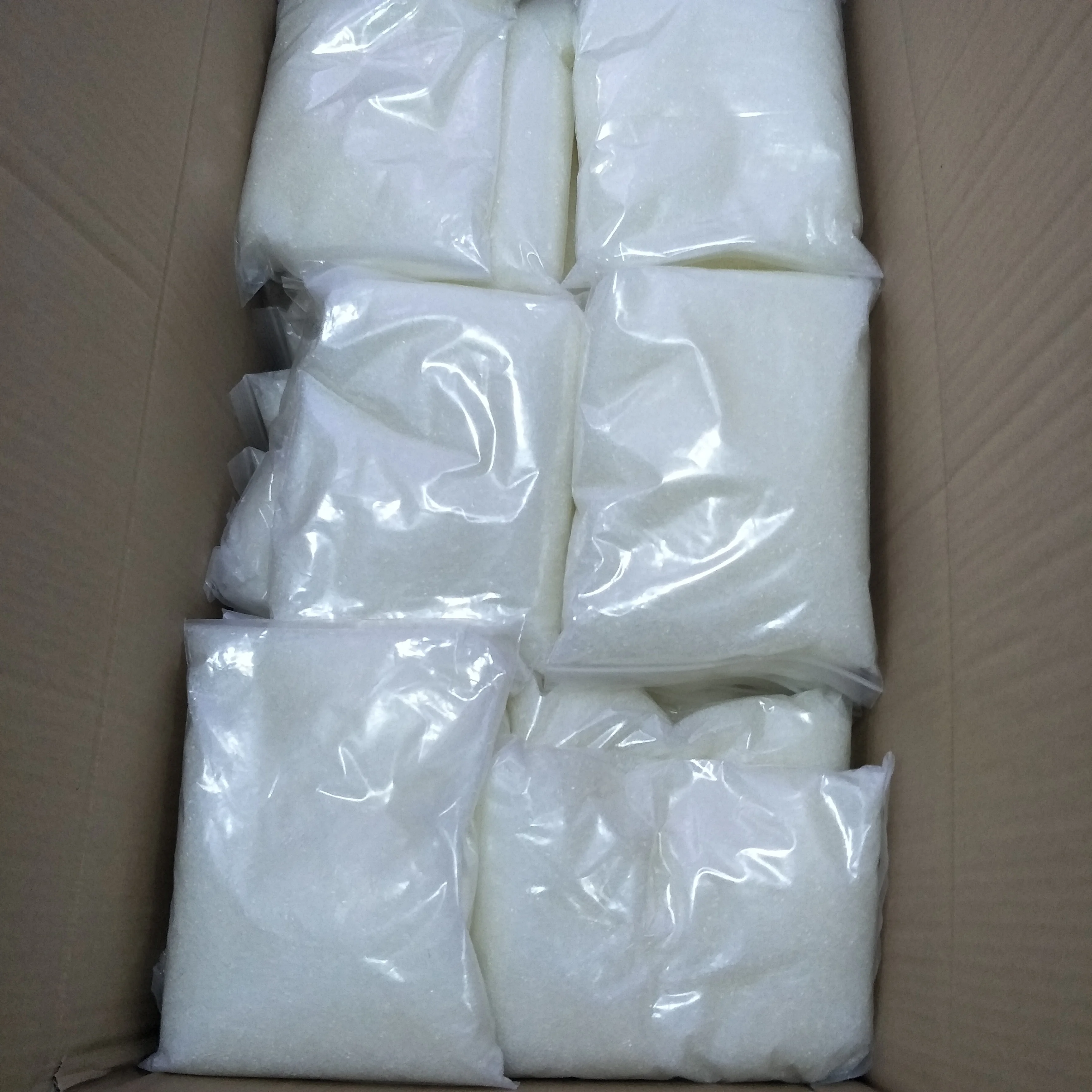 100% Real Italian keratin glue grain Hard Type Keratin glue Pellet Transparent Color  Quality Salon Tools