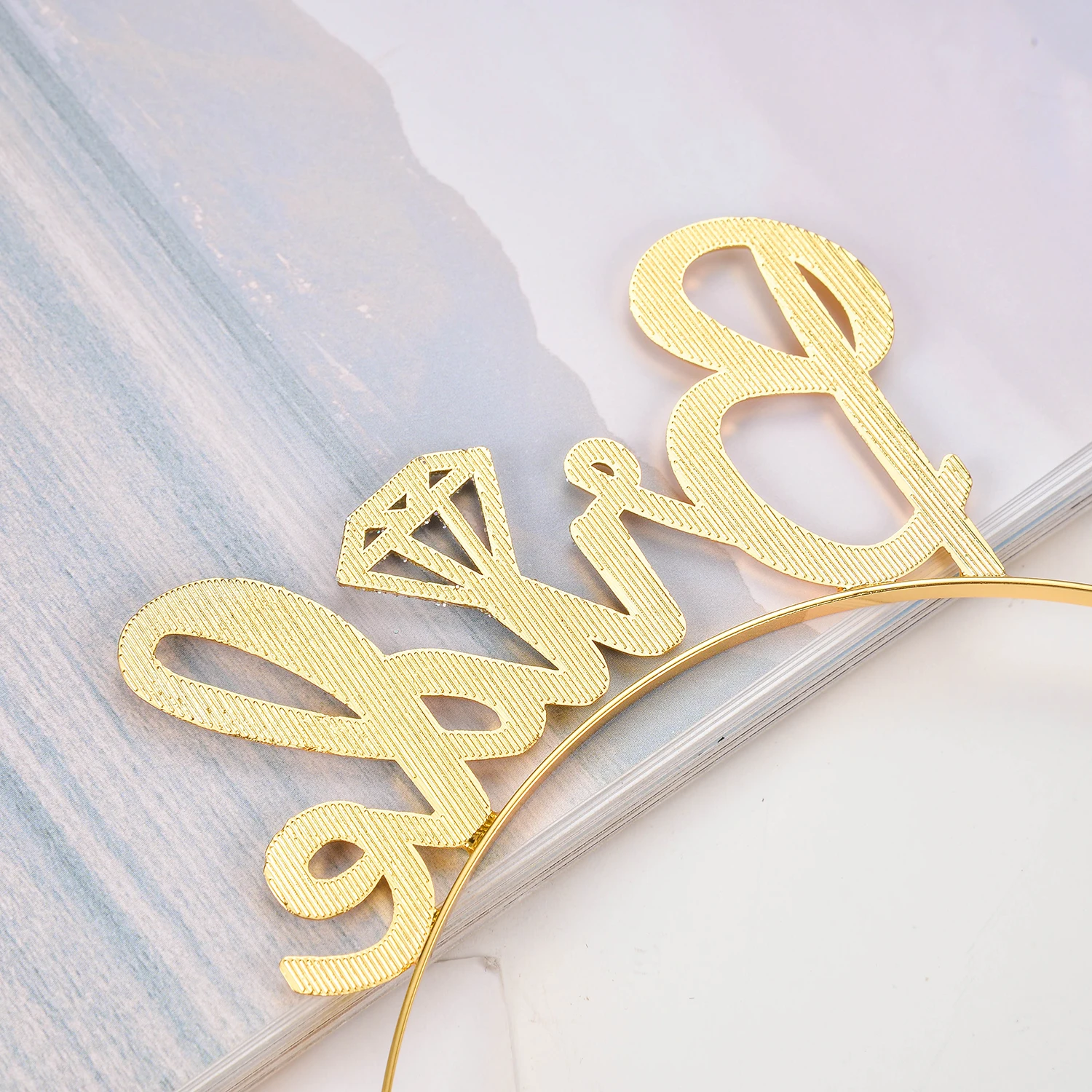 
FG040 Factory Direct Sales Letter Headband Bridal wedding Crown Bride To Be Tiaras 