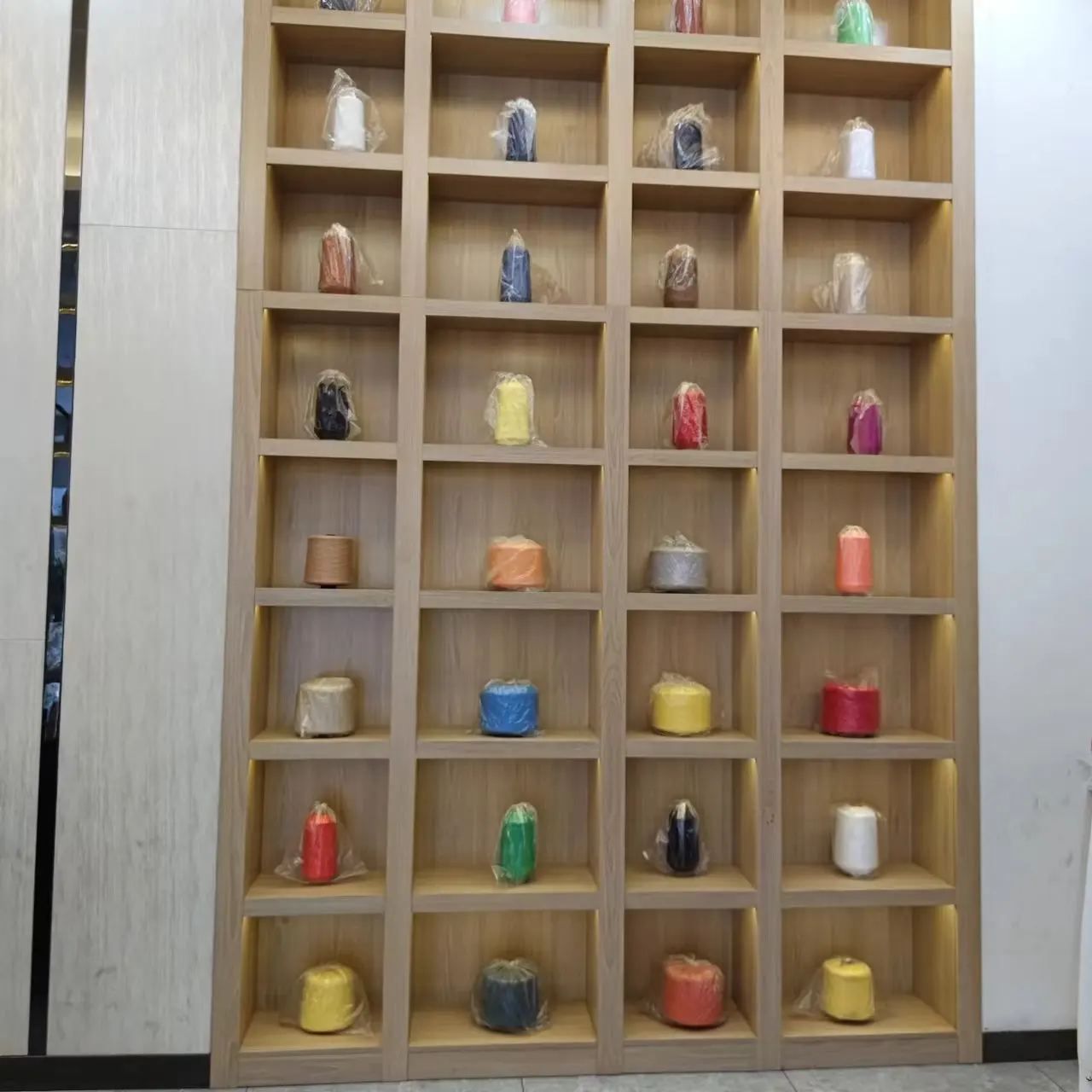 OEM Soft Feeling PBT Mix Color Core Spun Yarn 2/48Nm Viscose PBT Blended Spun Yarn for Knitting Sweater