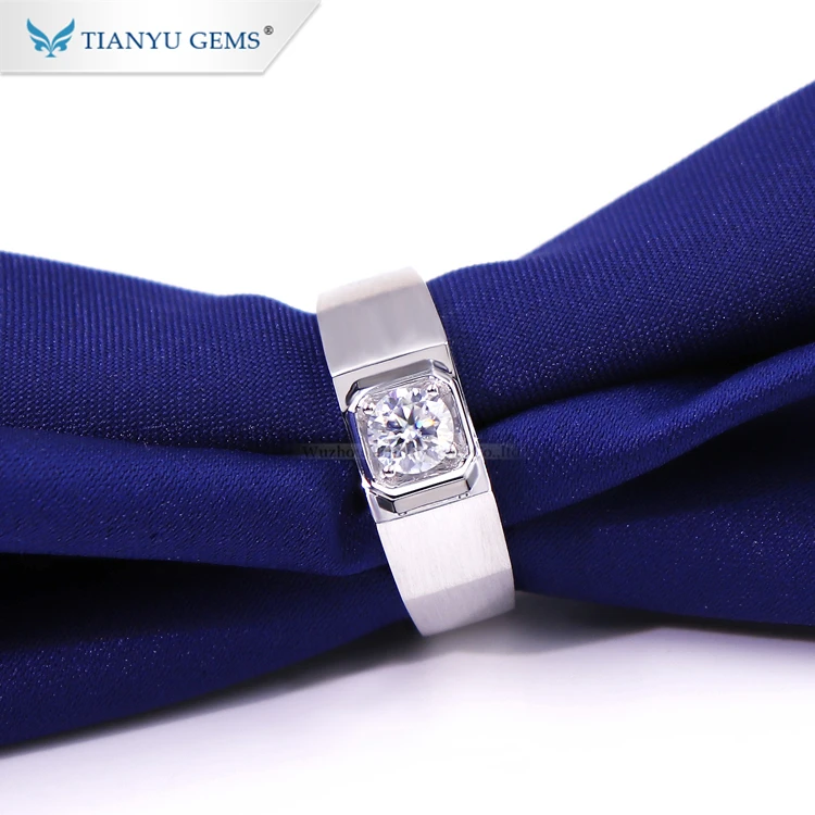 Tianyu gems hot sale design white gold ring 0.5ct moissanite diamonds white gold ring for men