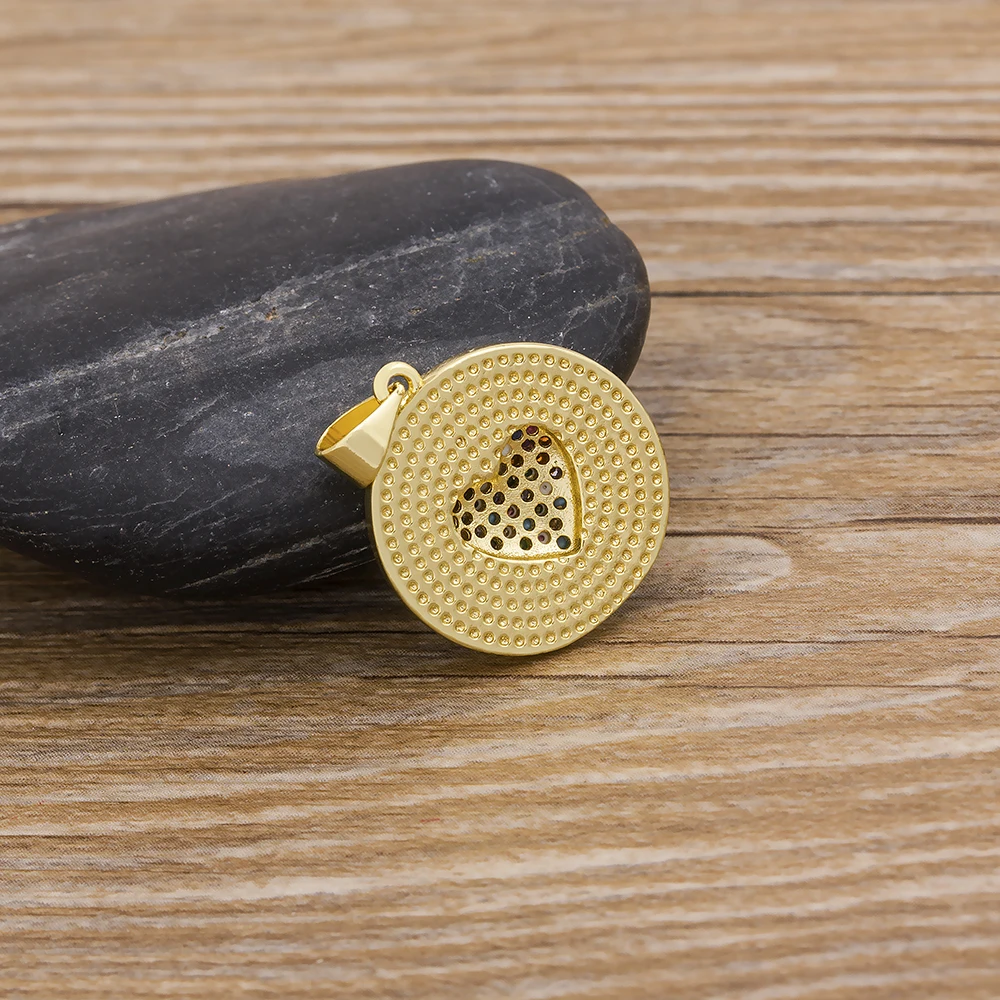 QIKU Romantic Heart Shape Colorful Zircon Women Copper Necklace Round Coin Pendant Jewelry Charm Gift Wholesale Price Daily Wear