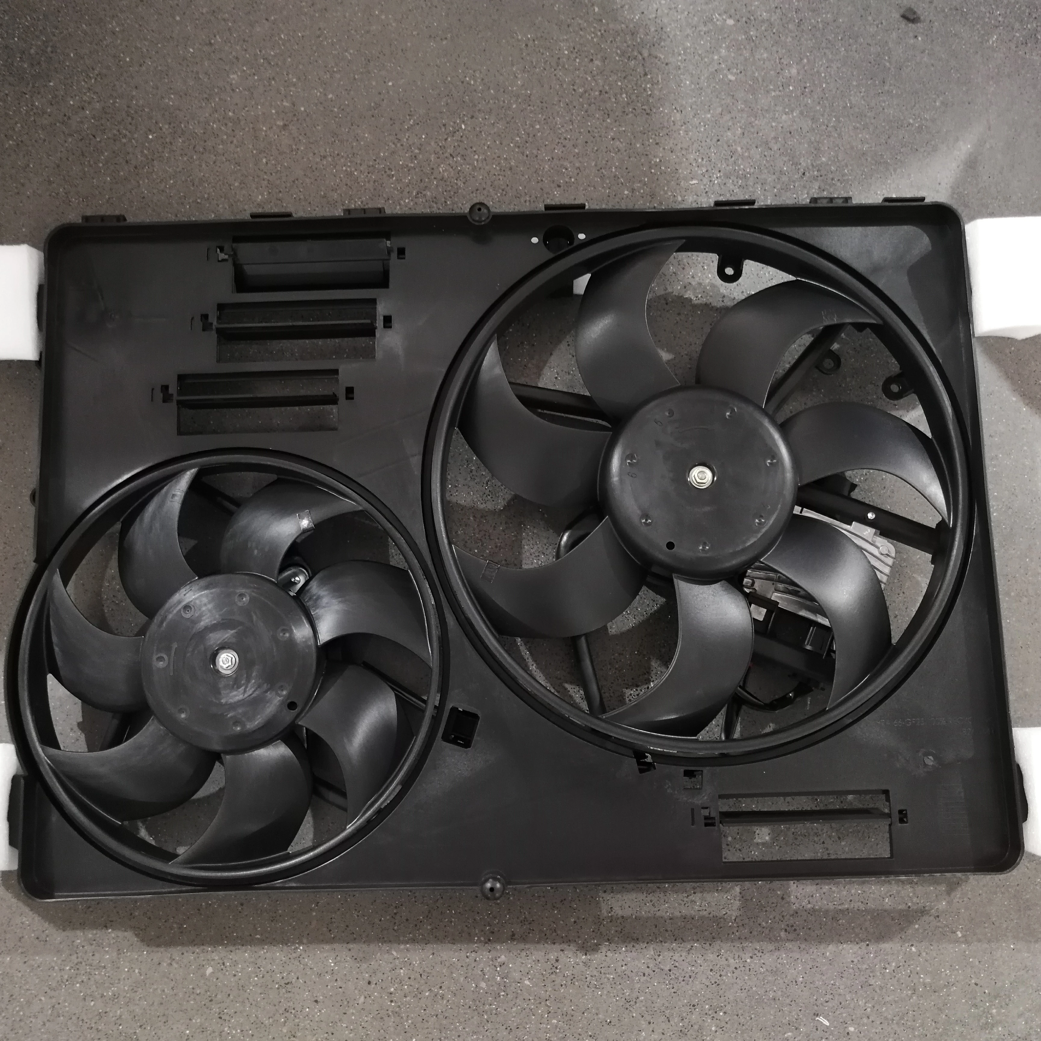 WOO.DOOWON Radiator And Condenser Fan For  LR045248 .LR024292. GOOD QUALITY CAR FAN/AUTO COOLING FAN MADE IN CHINA DYLR-10-001