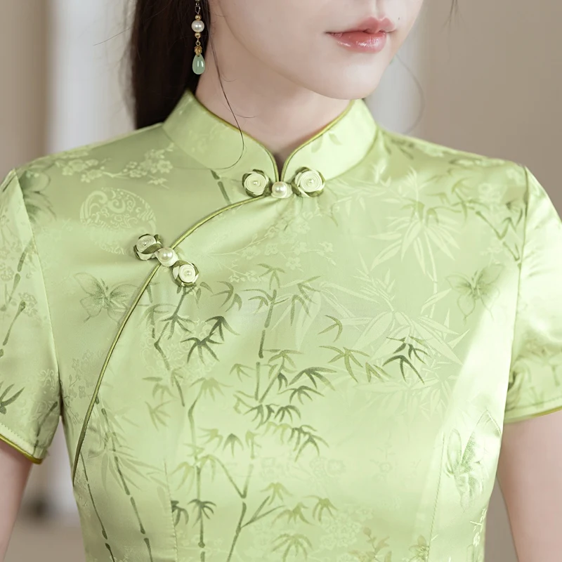 Original Design Oemtailor graceful Girls Short Chinese Cheongsam Chinese Qipao Cheongsam