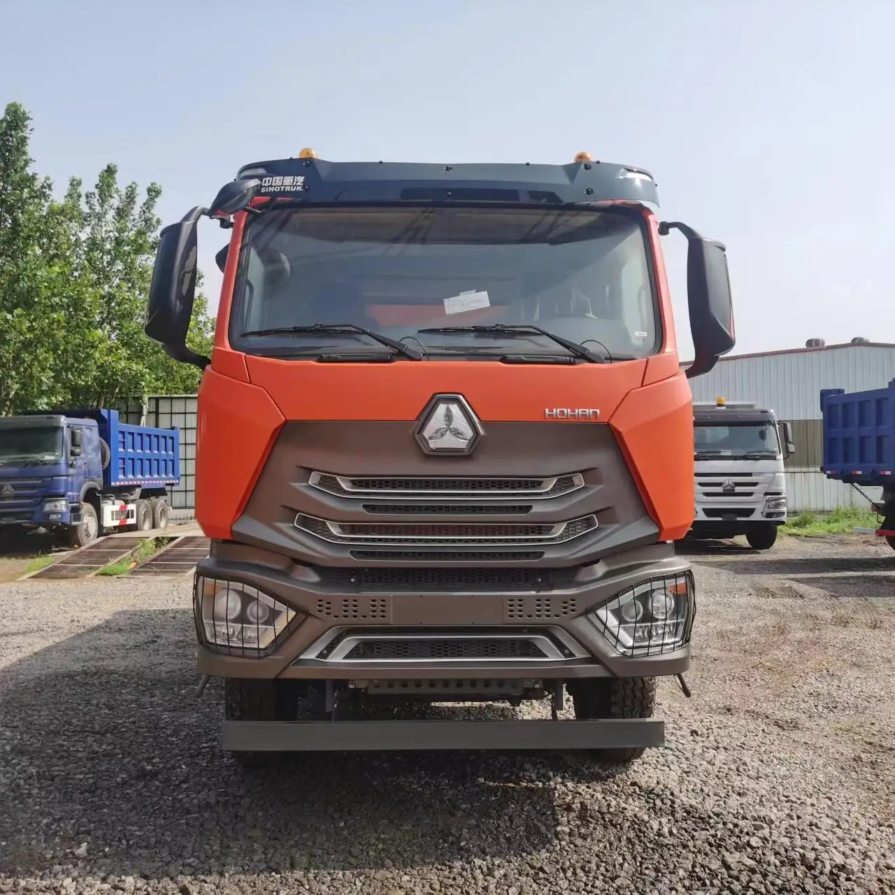 2025 Sinotruk 10 Tires 20M3 Hohan 6x4 40 Ton New 400Hp NX Model Tipper Truck