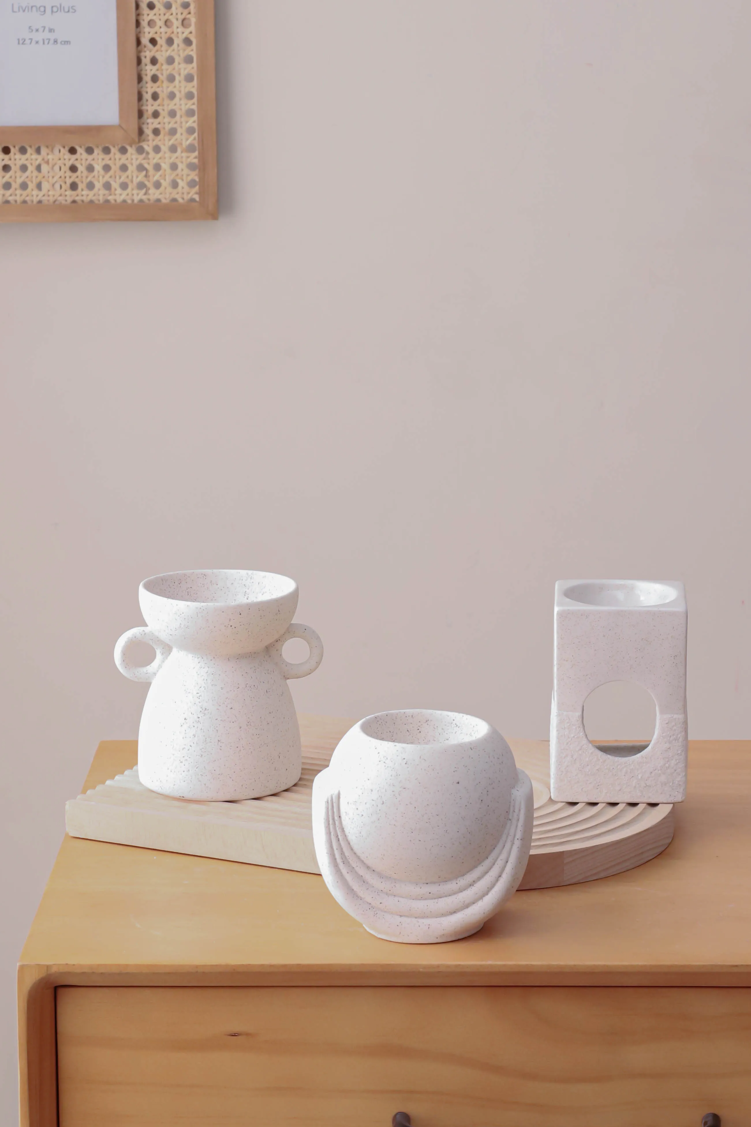 White Tealight Holder Ceramic Candle Essential Oil Burner Aromatherapy Aroma Oil Diffuser Burner Fragrance Warmer for Yoga Spa