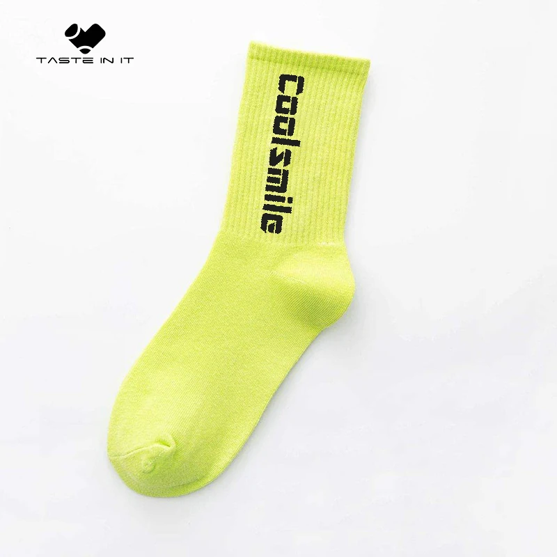 Factory Wholesale Comfortable Soft Designer Casual Jacquard Knitted Socks