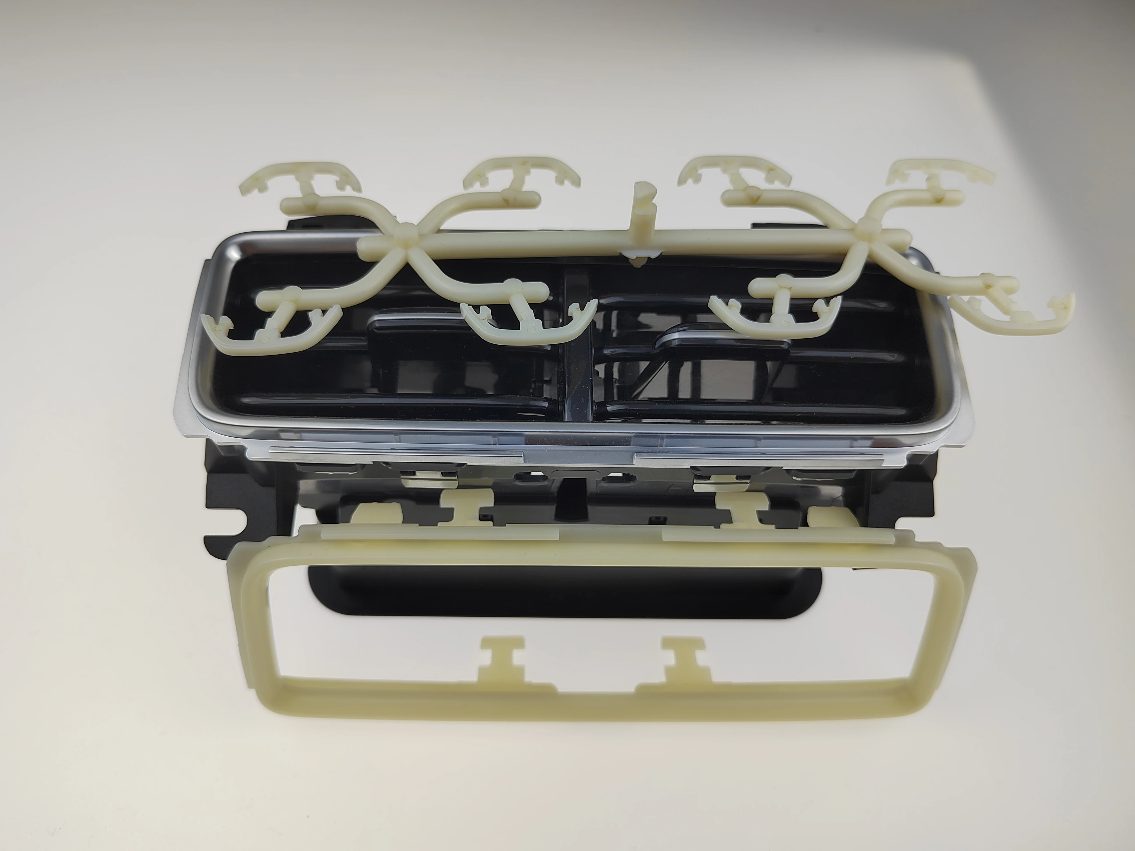 Customized car air outlet decoration plastic injection plastic electroplating service