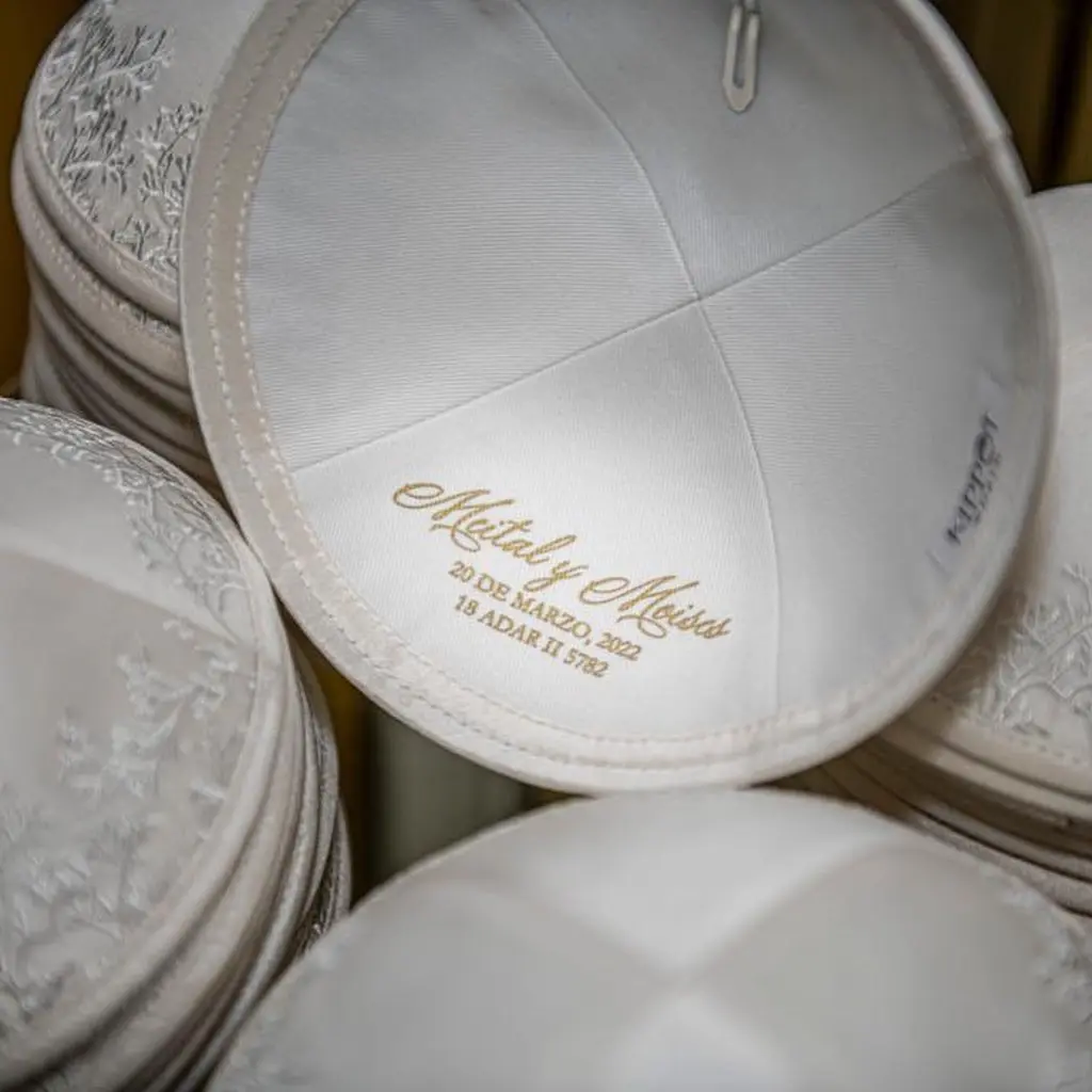 Hand Knitted Crocheted Wholesale Kippah Linen Men Women kippah Hat Jewish Linen Deluxe Jewish Kippah Yarmulke Kippot