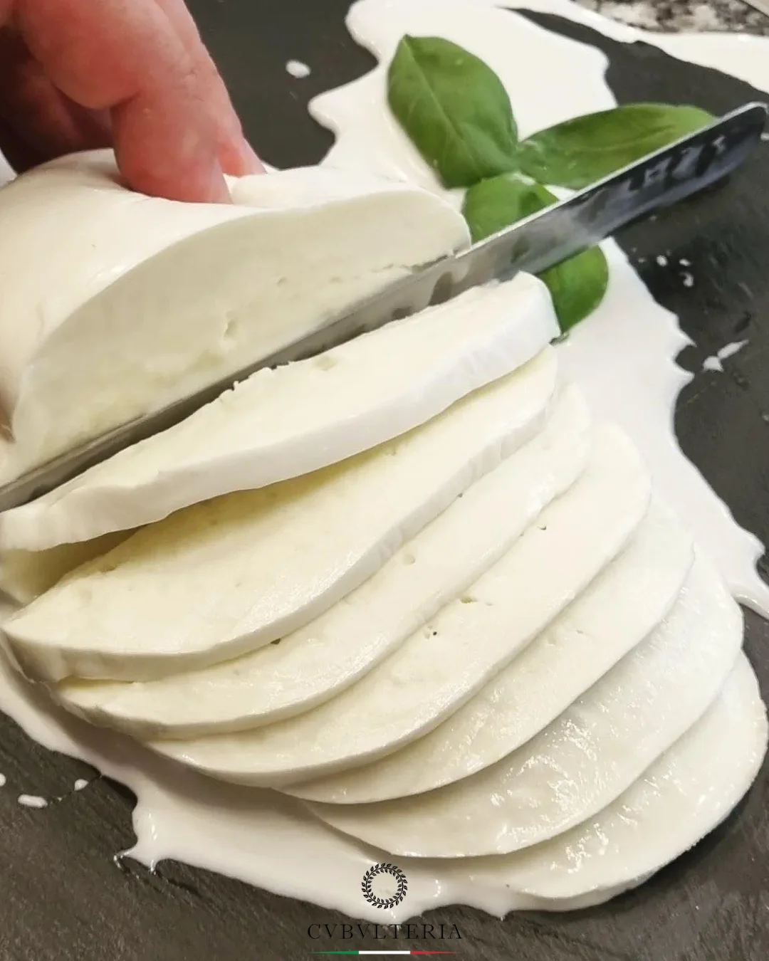 Сыр высшего качества сделанный в Италии сыр ручной работы вкусный выдержанный Caciocavallo 1 кг фарфоровый белый