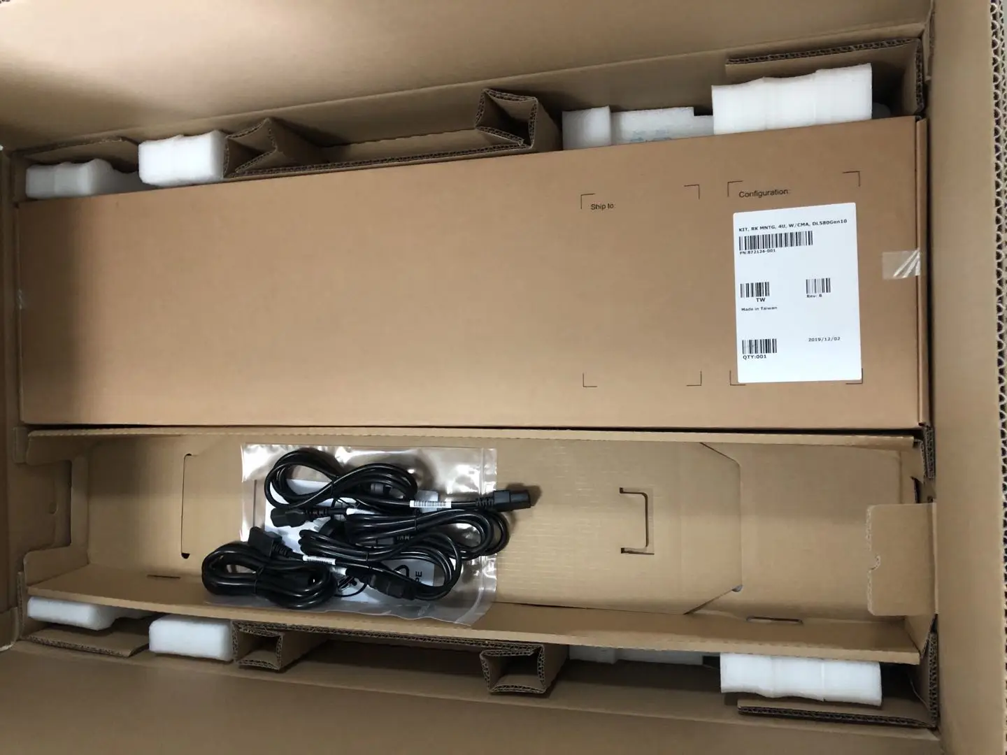 Восстановленный или совершенно новый продукт 869854-B21 для ProLiant DL580 G10 сервер SFF Настройка по заказу стойка
